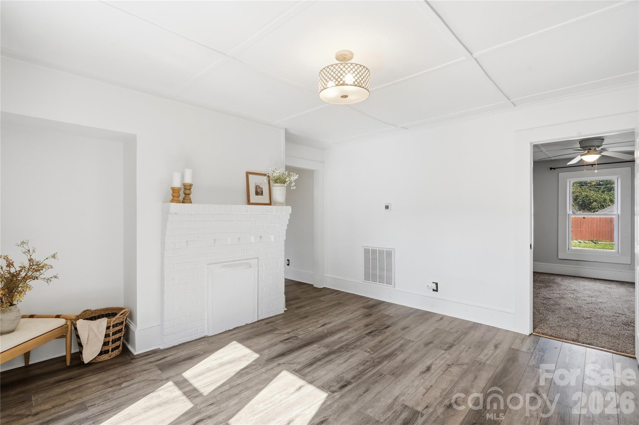 604 Fairview Street Property Photo 10