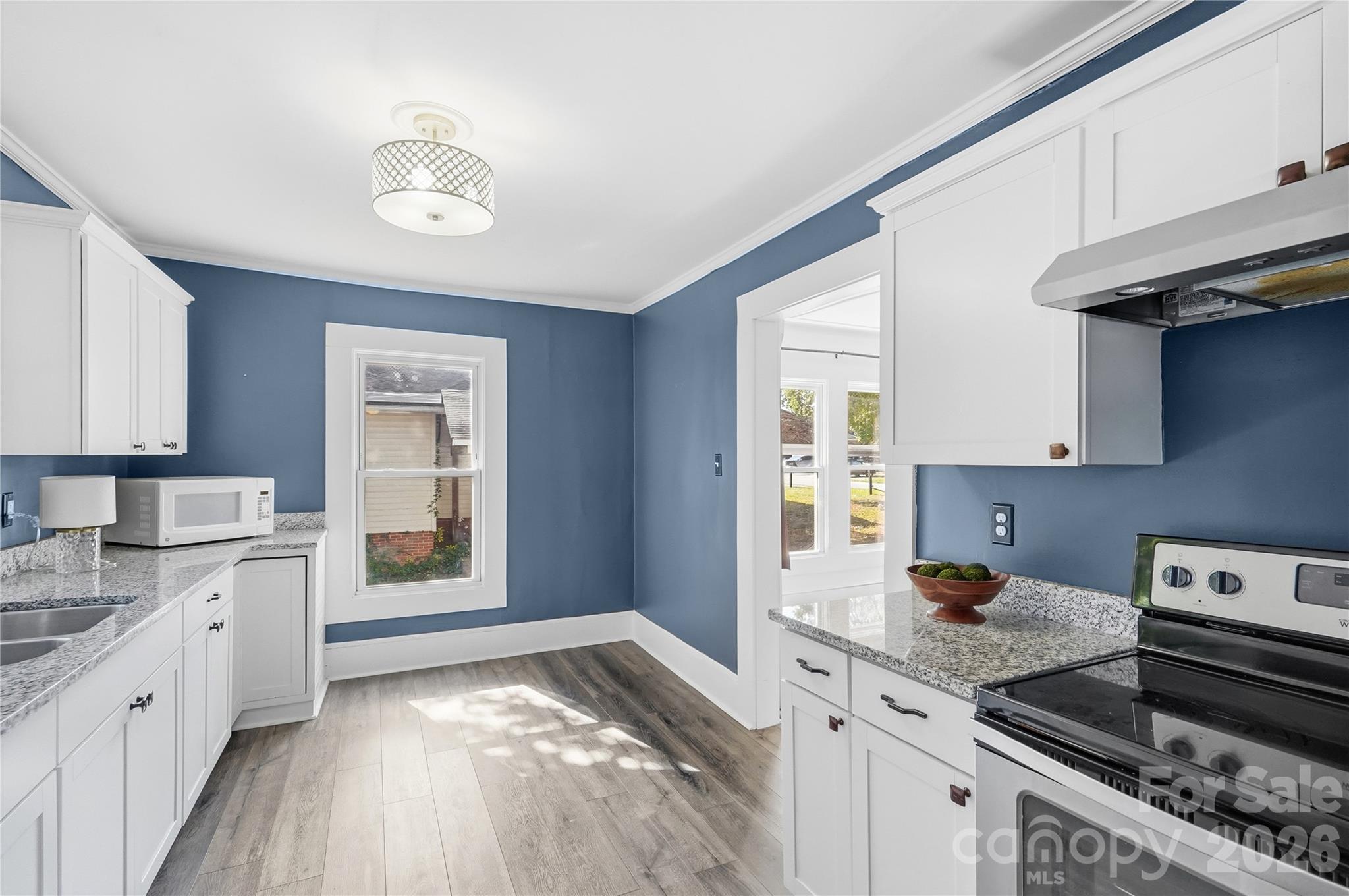604 Fairview Street Property Photo 14