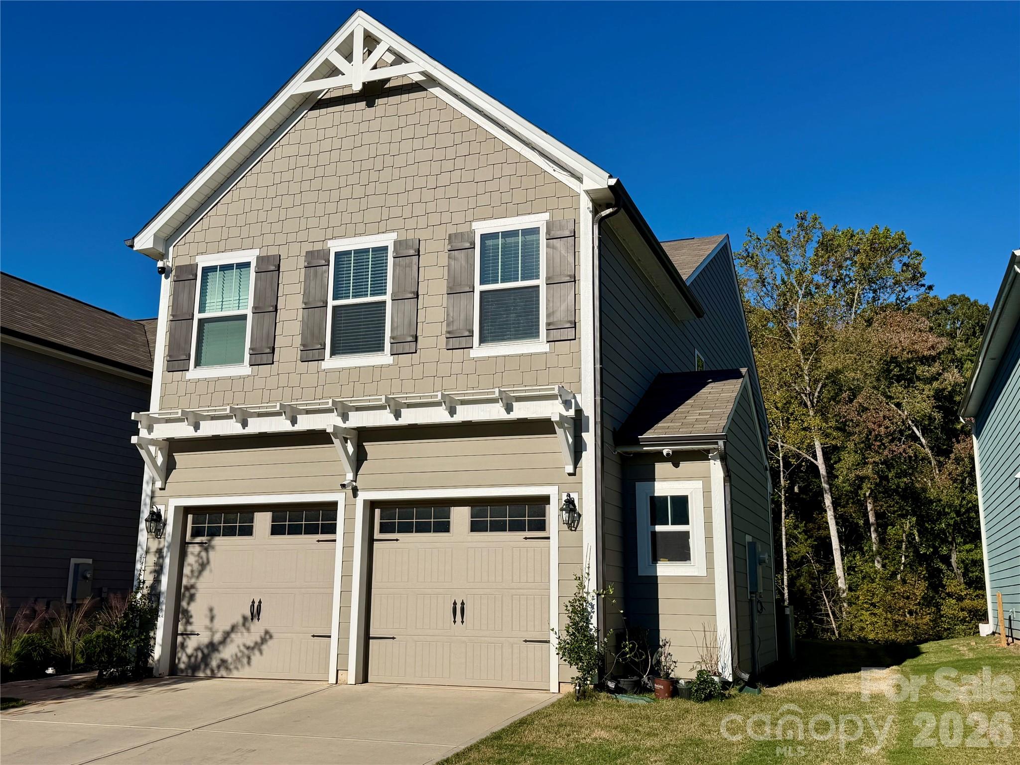 704 Candela Court Property Photo 1