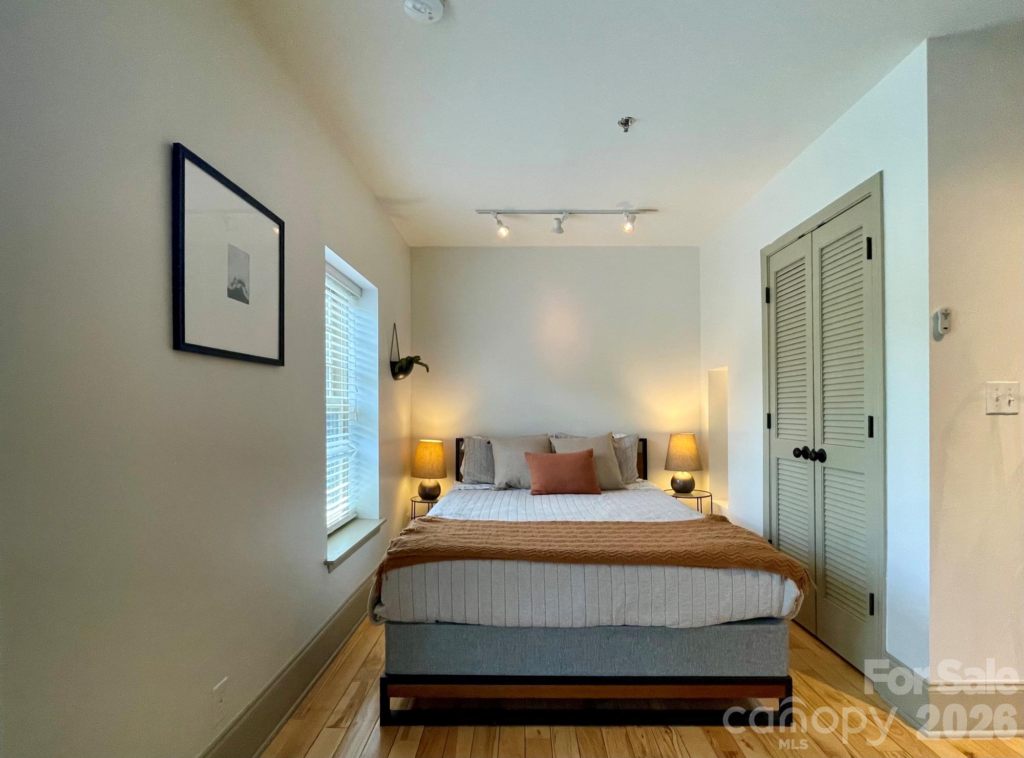 5 Walnut Street Property Photo 12
