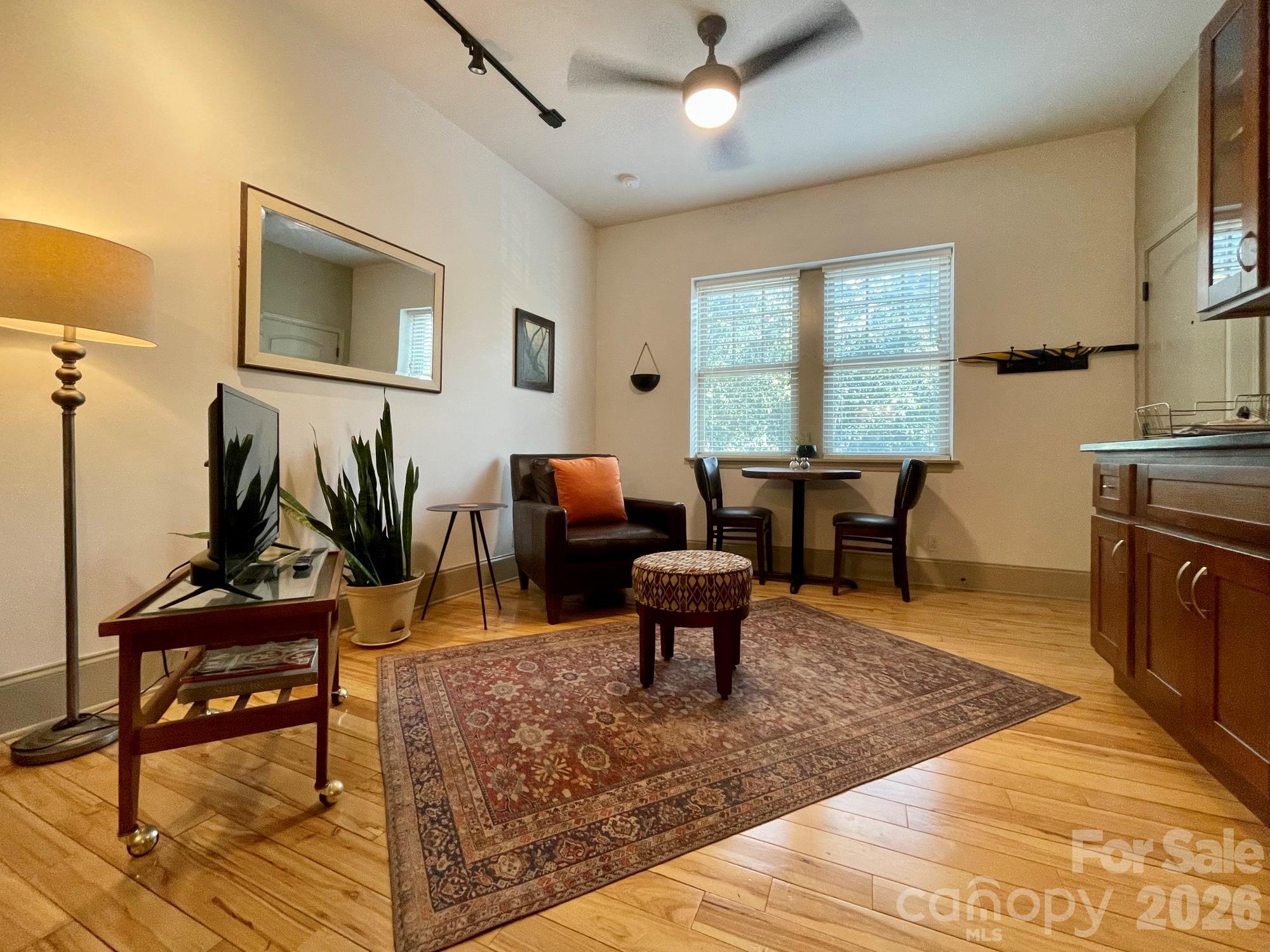 5 Walnut Street Property Photo 18