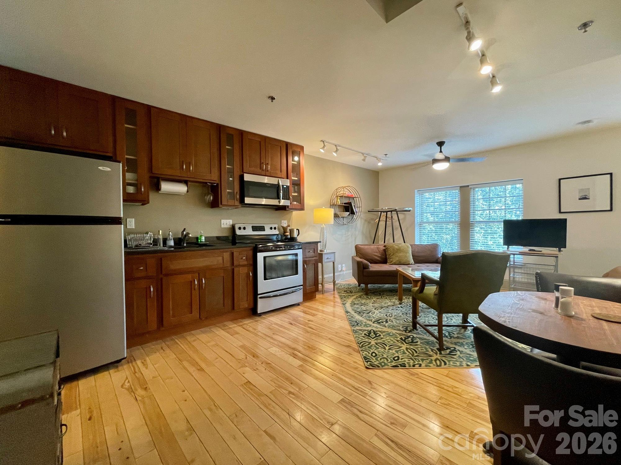 5 Walnut Street Property Photo 26