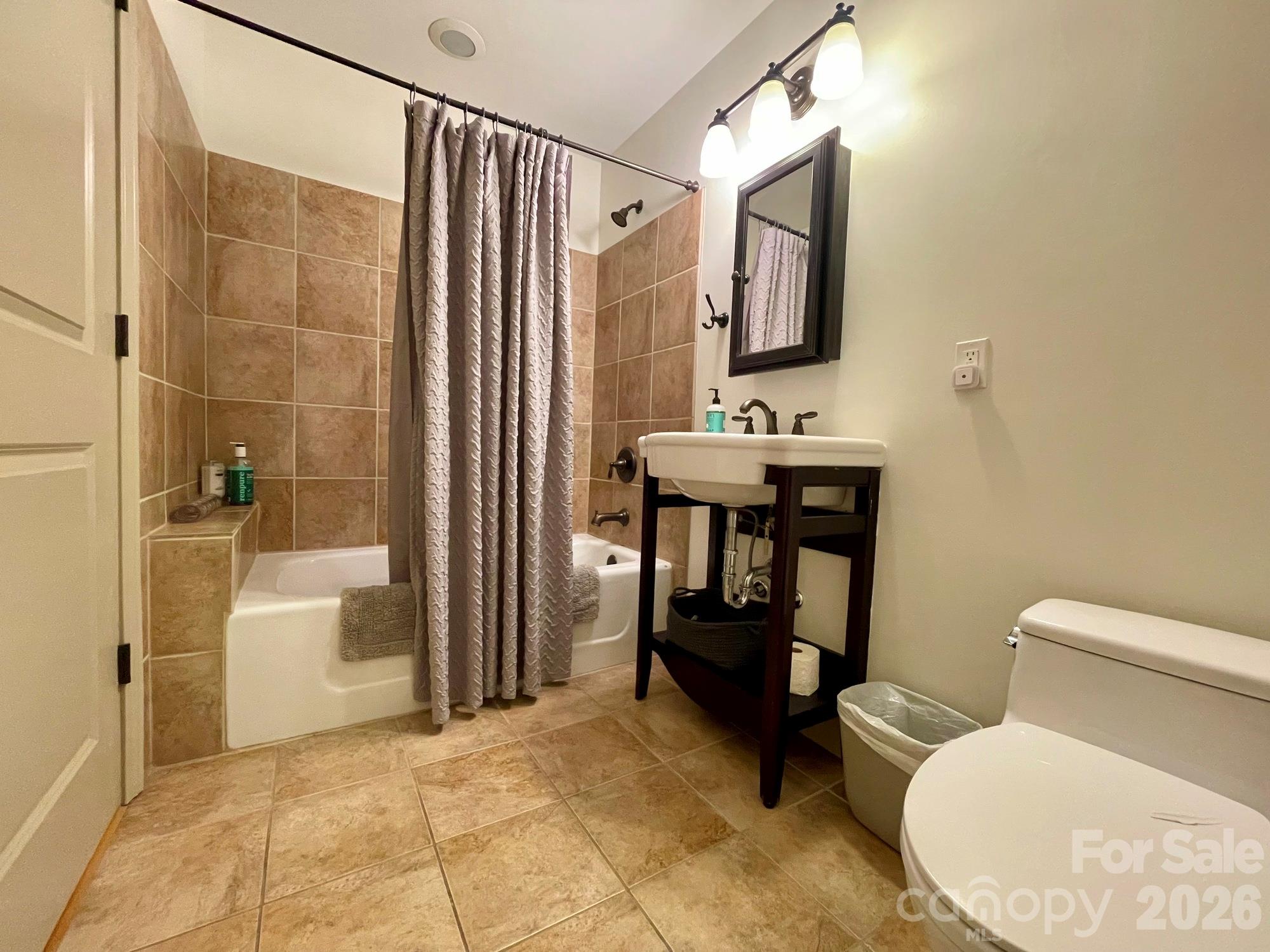 5 Walnut Street Property Photo 29
