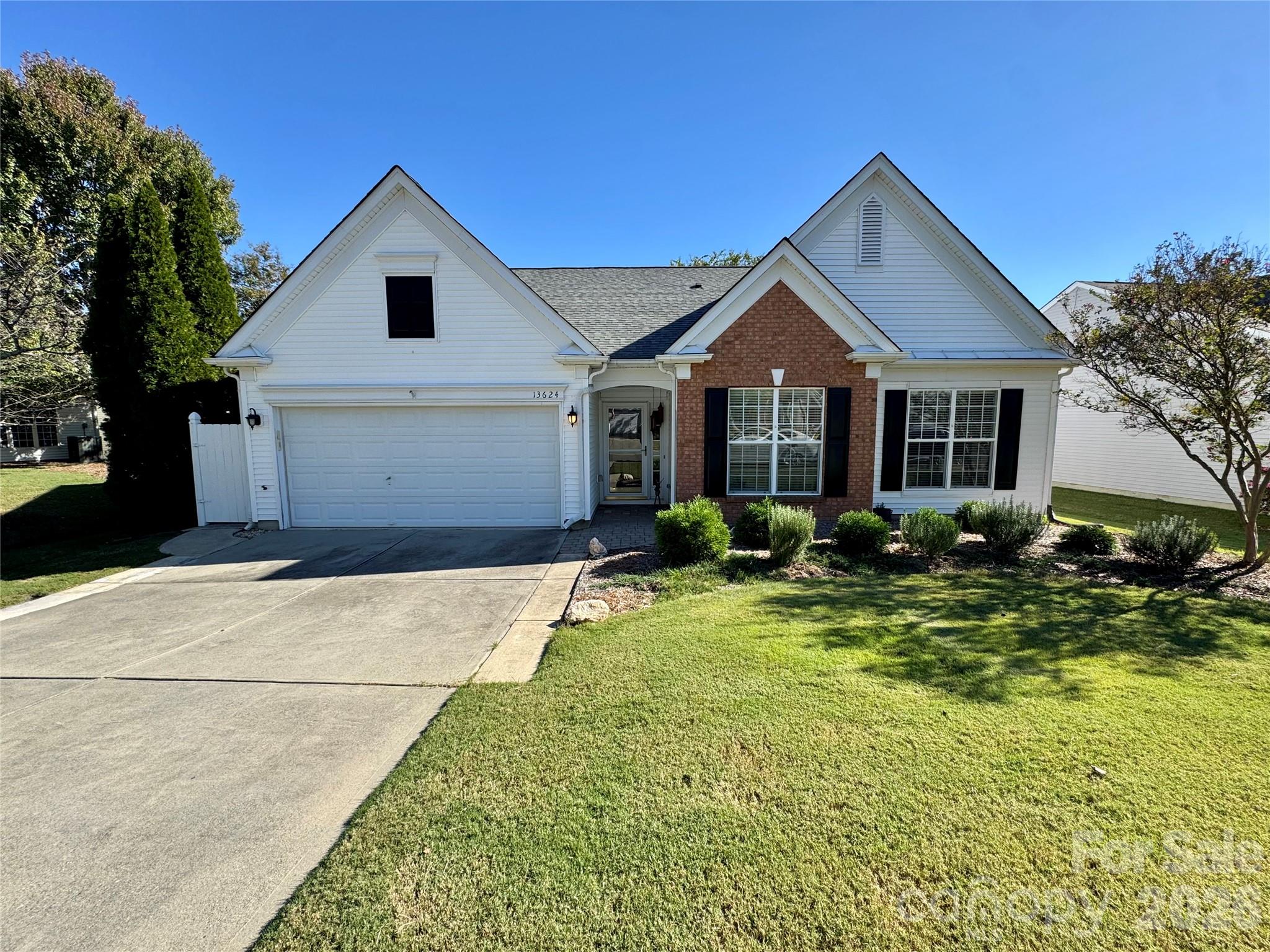 13624 Osprey Knoll Drive Property Photo 1