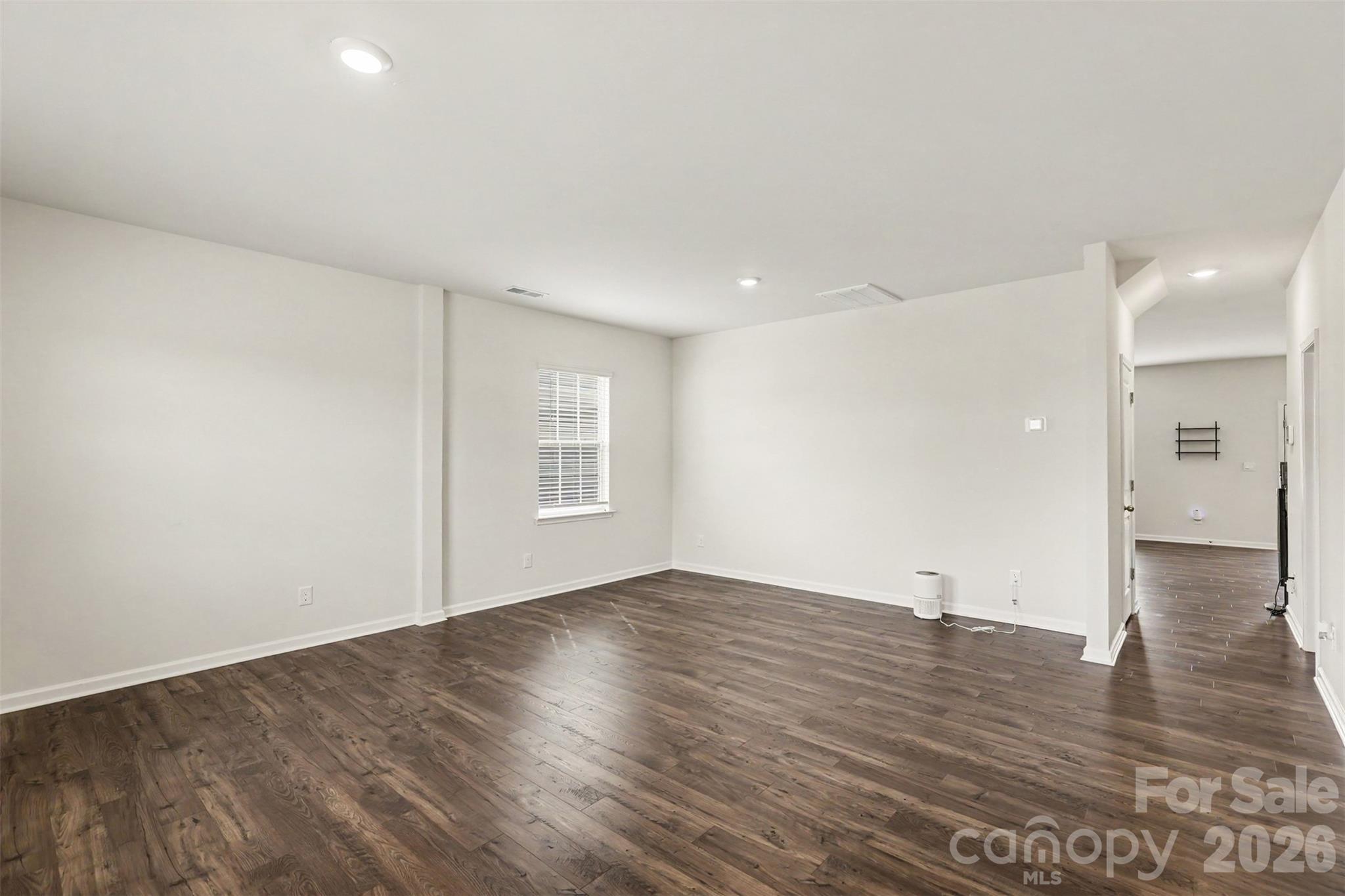 7943 Stonehouse Drive Property Photo 7