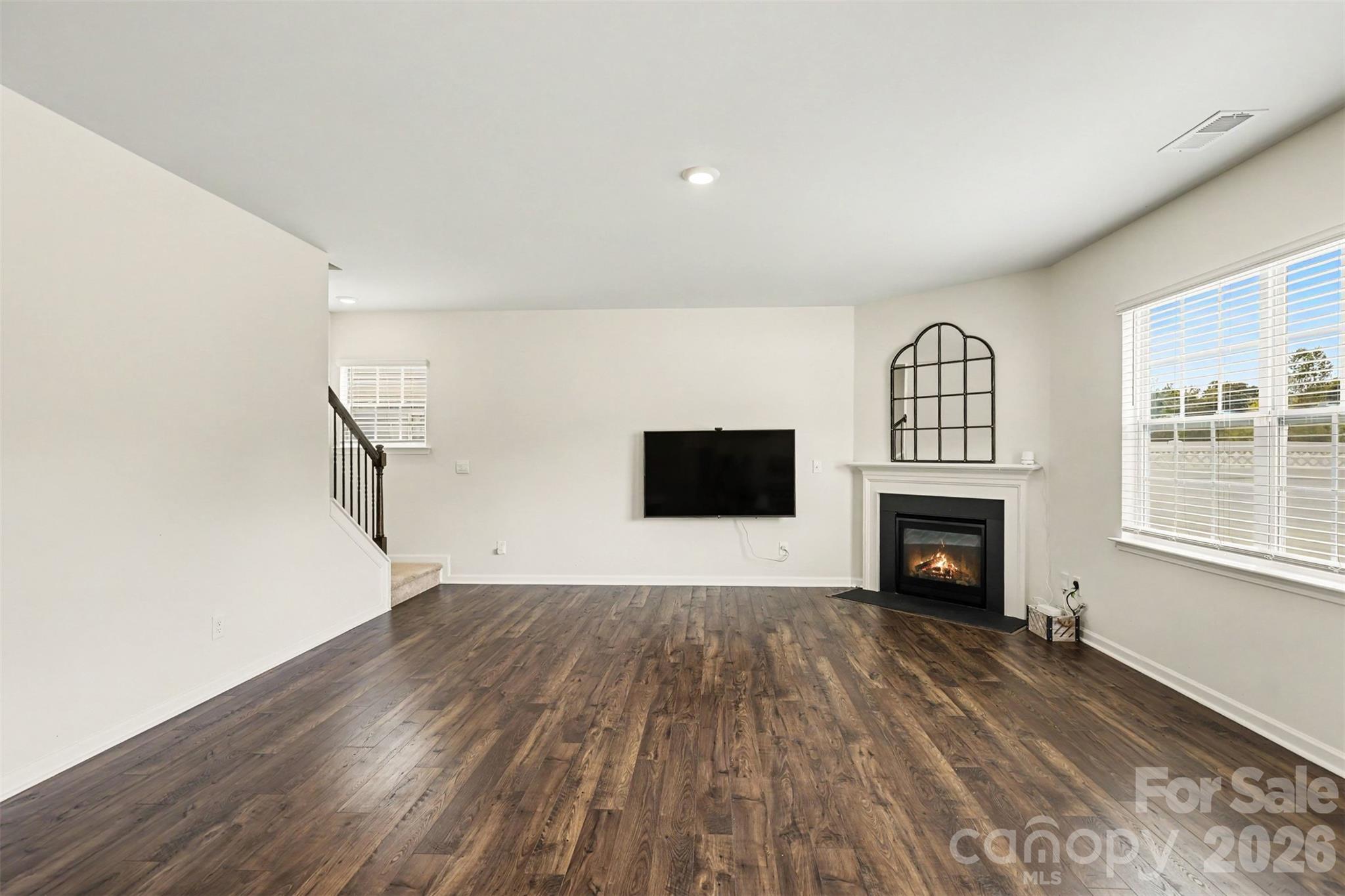 7943 Stonehouse Drive Property Photo 9