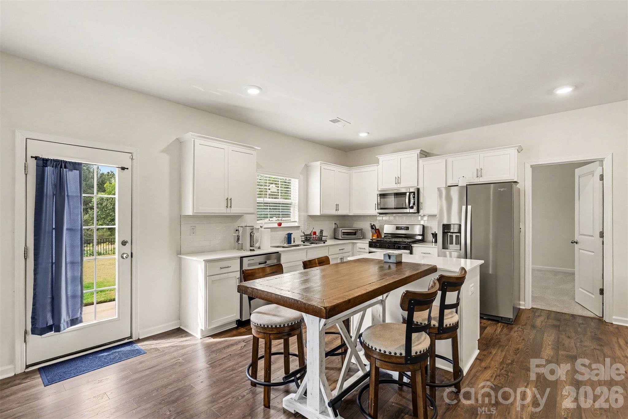7943 Stonehouse Drive Property Photo 12