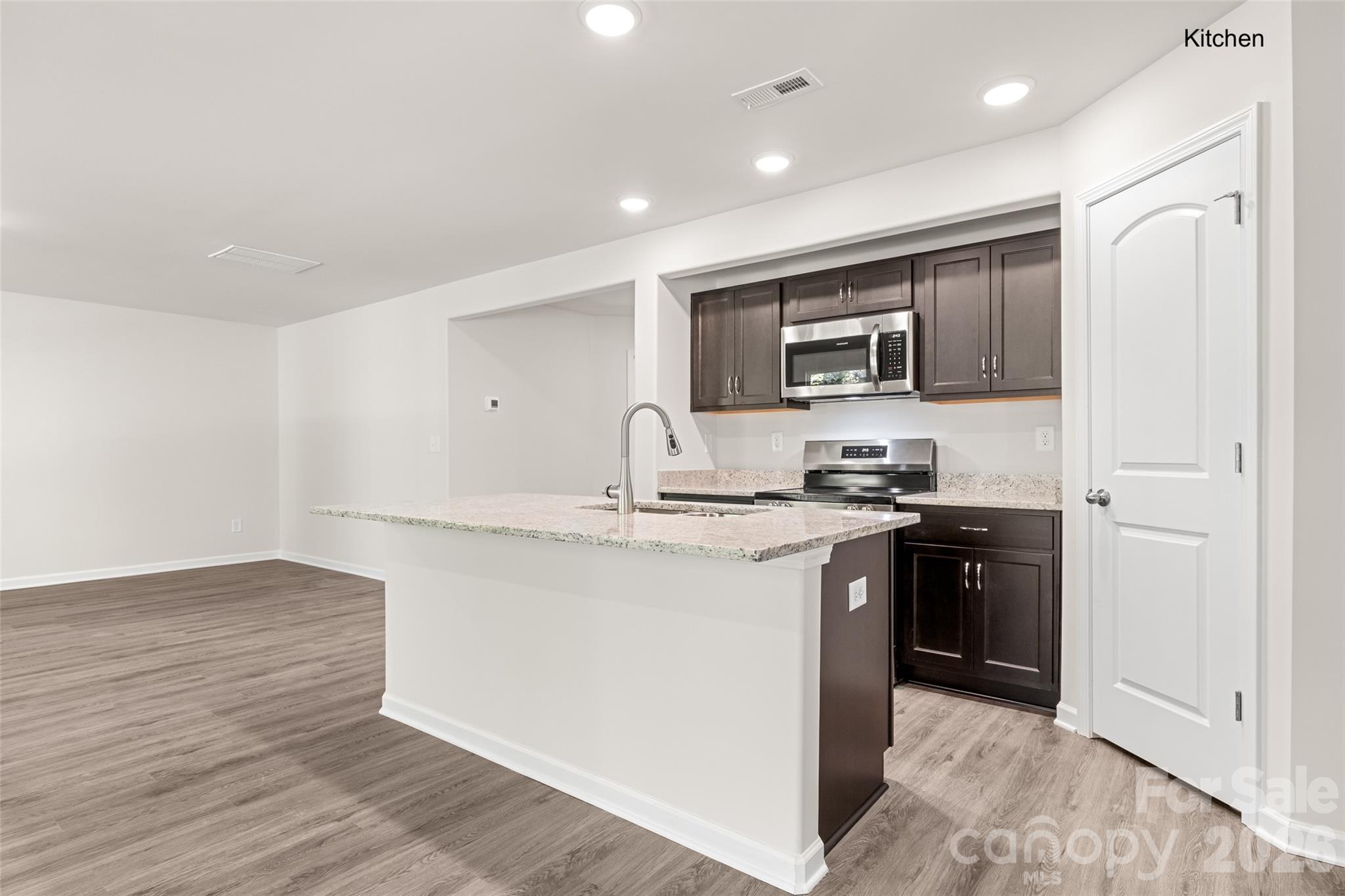1699 Evans Drive Property Photo 12