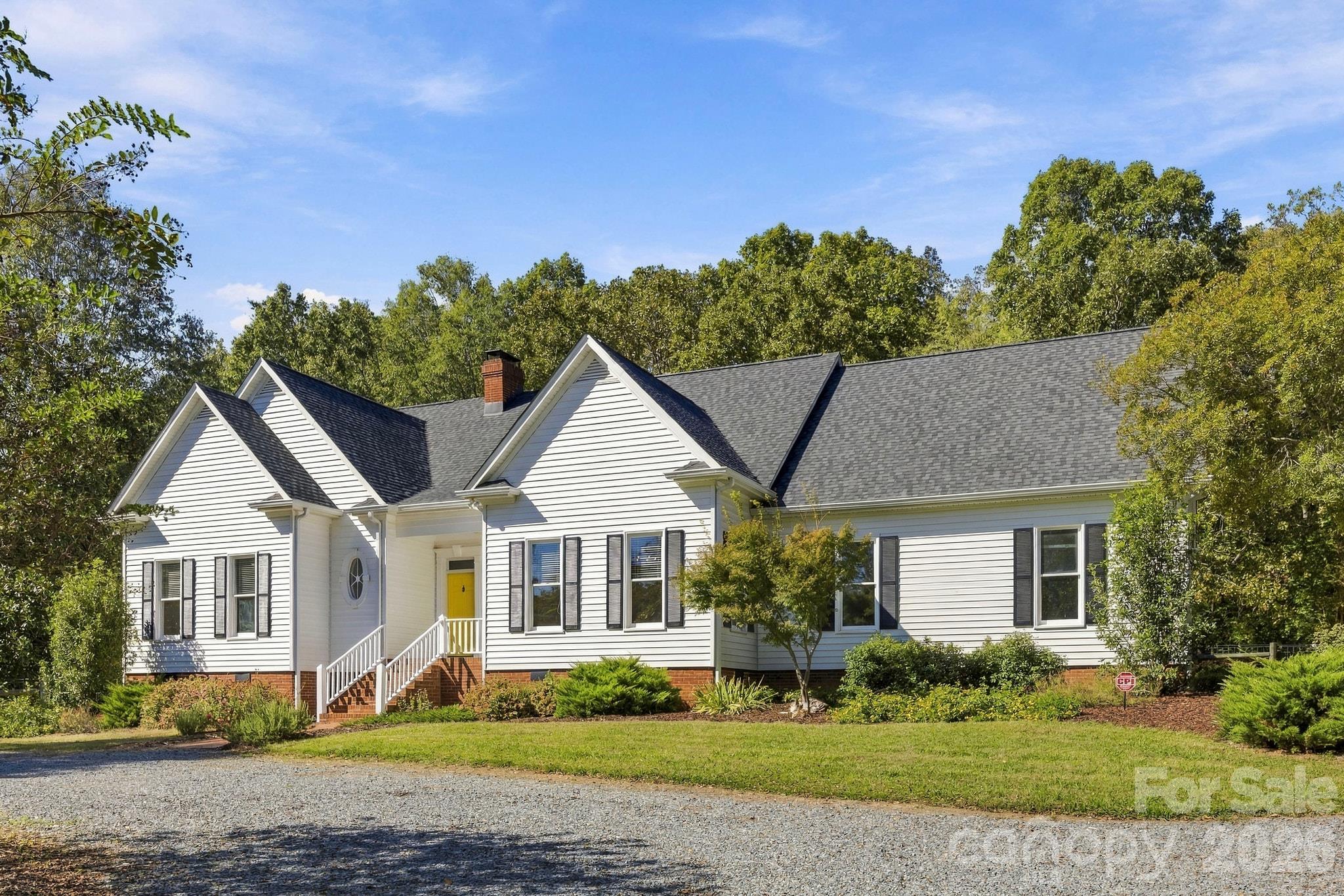 6502 Carriage Lane Property Photo 1