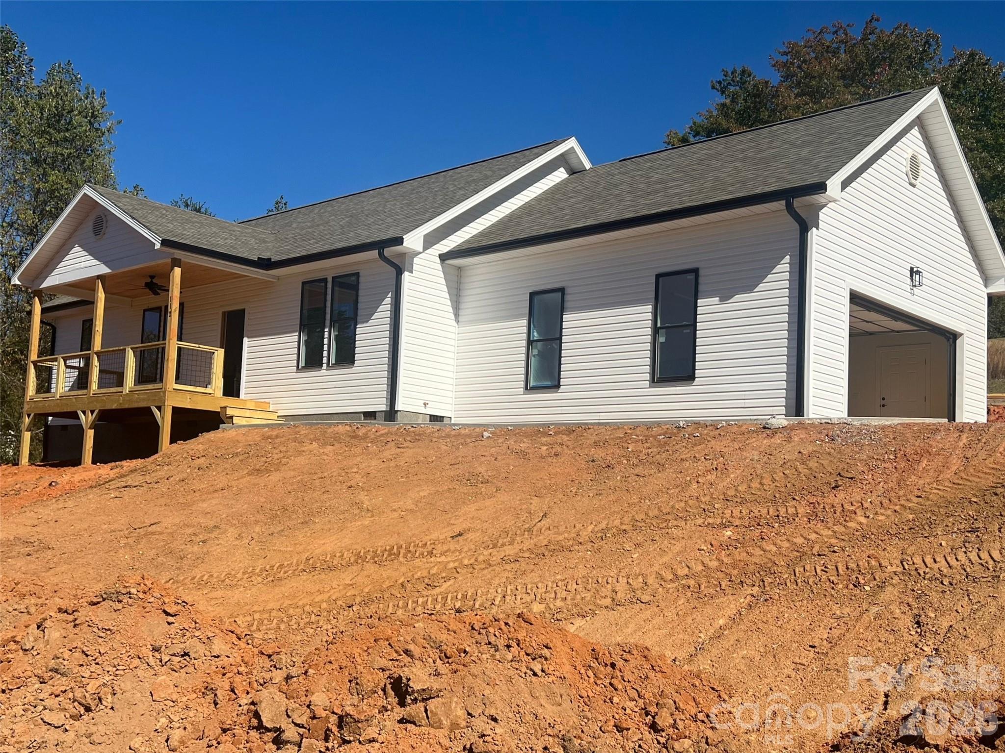 112 Max View Drive Property Photo 1