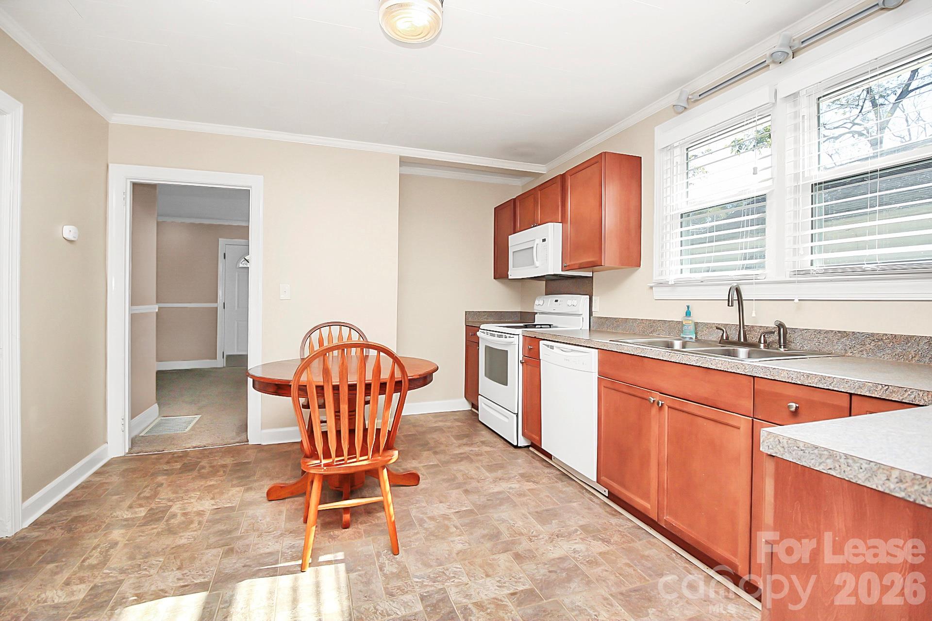 105 Oak Street Property Photo 13