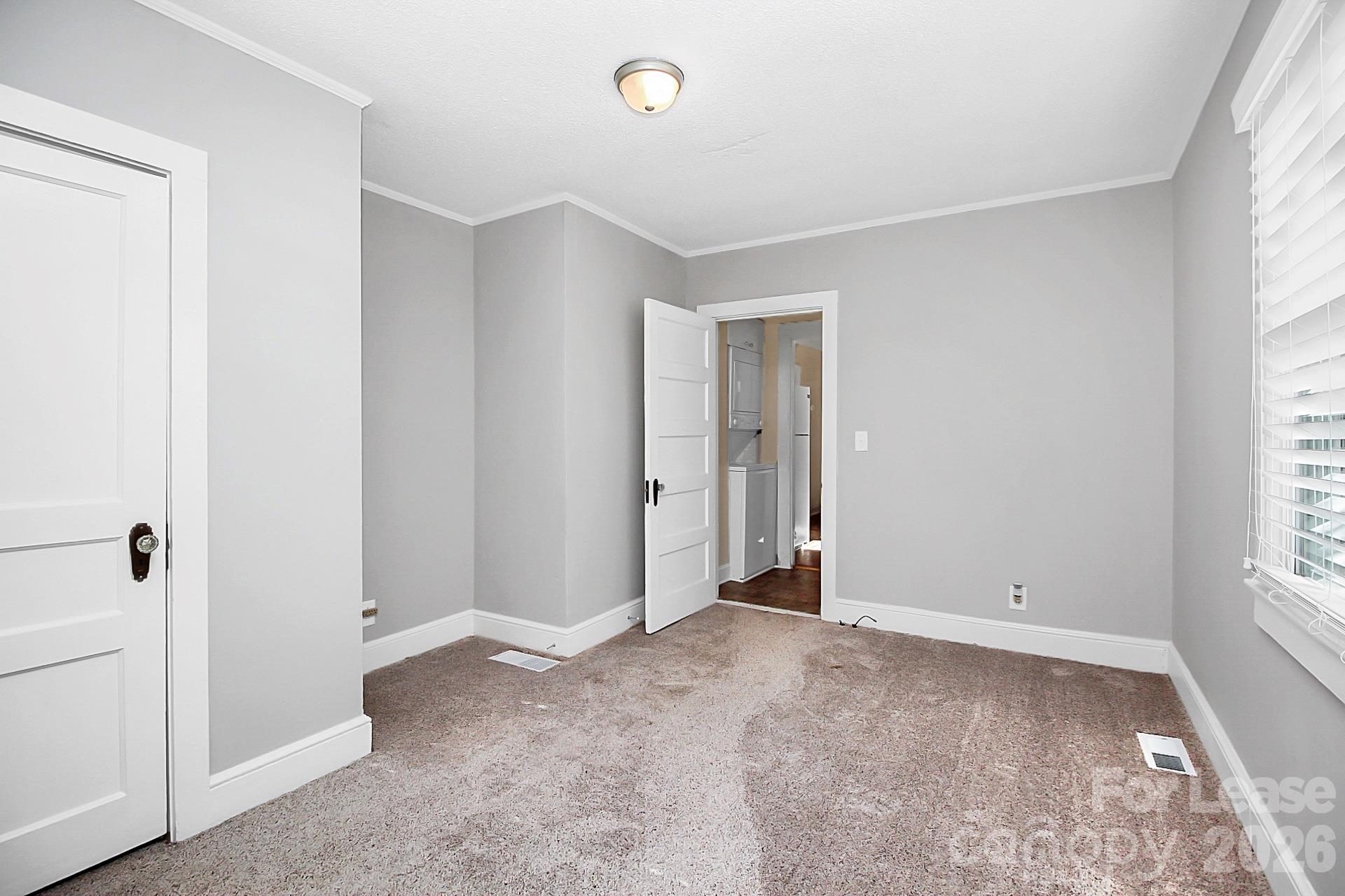 105 Oak Street Property Photo 18