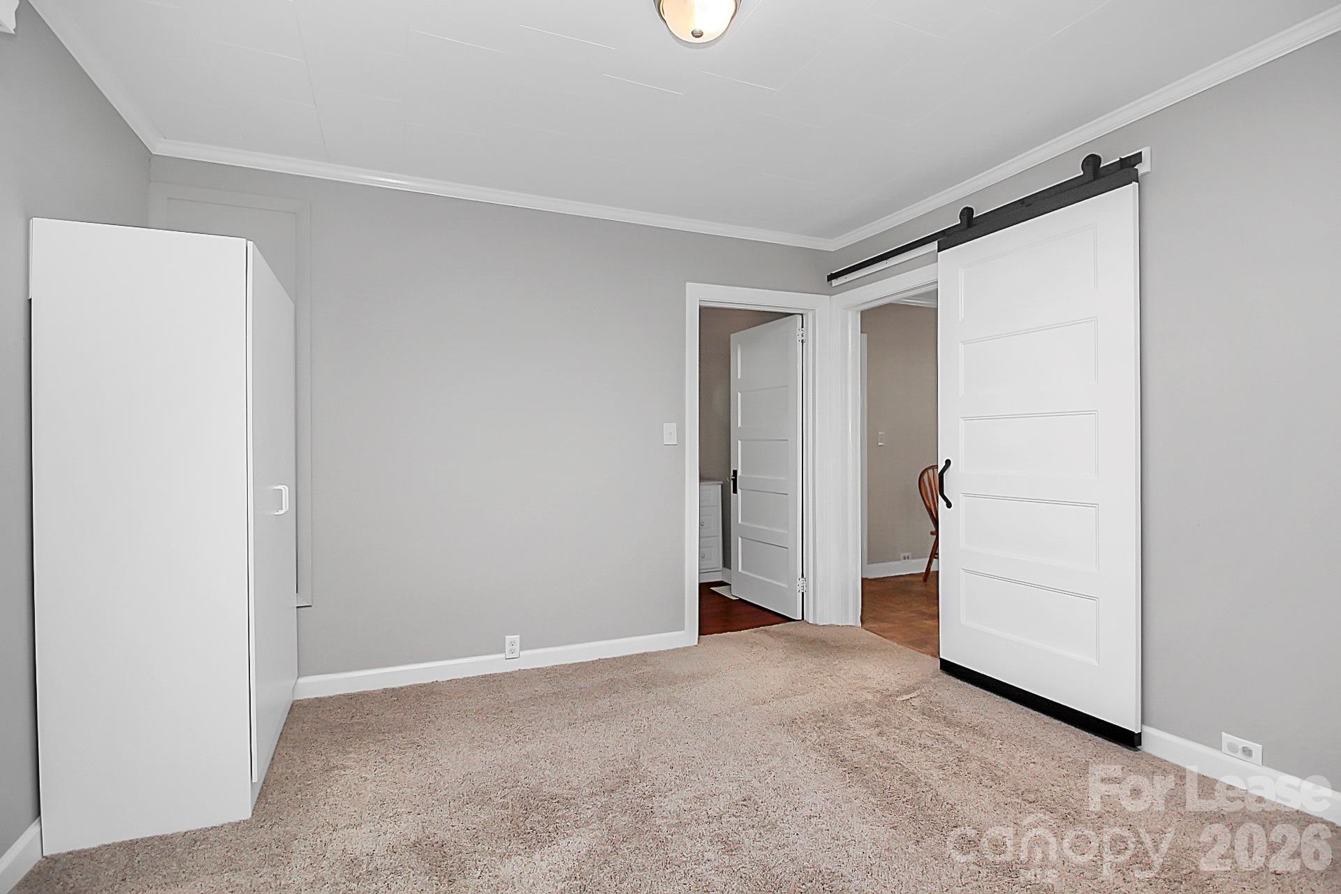 105 Oak Street Property Photo 22