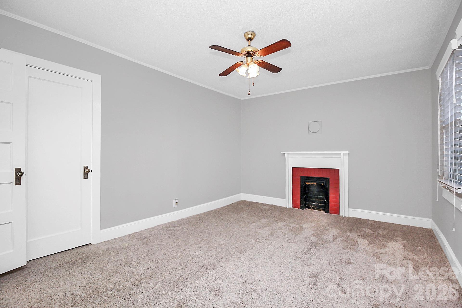 105 Oak Street Property Photo 24