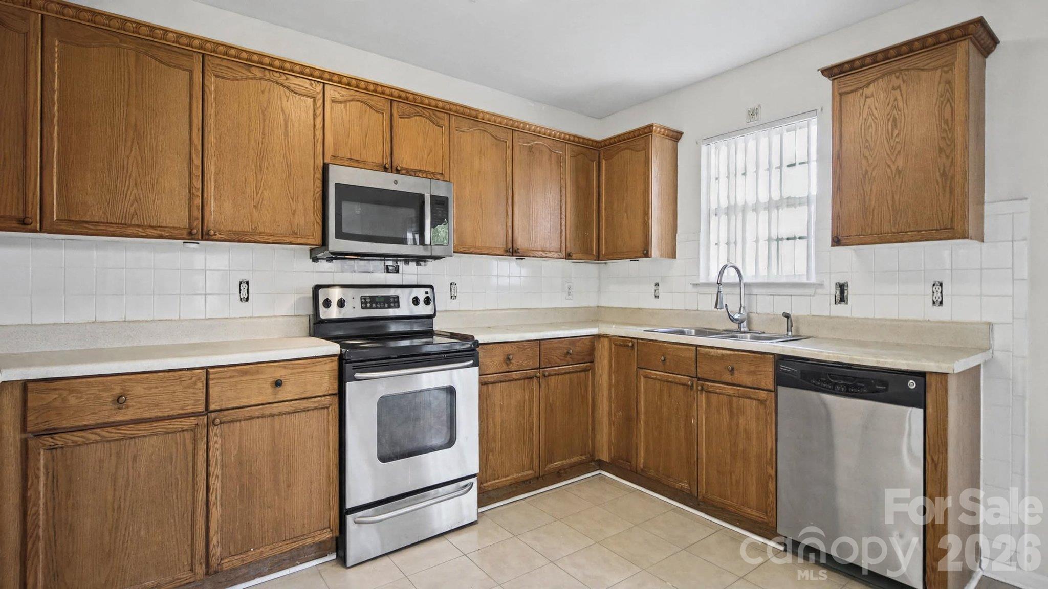 5019 Patricia Ann Lane Property Photo 12