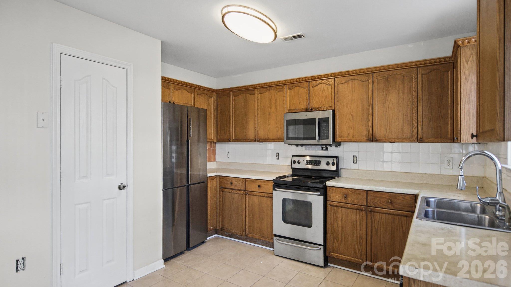 5019 Patricia Ann Lane Property Photo 13