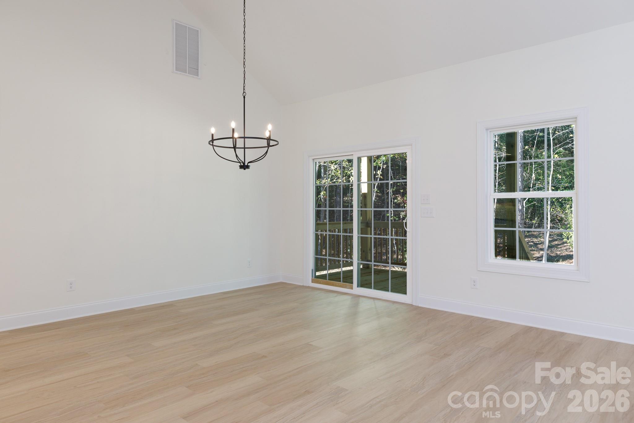 2030 Hunters Creek Lane Property Photo 10