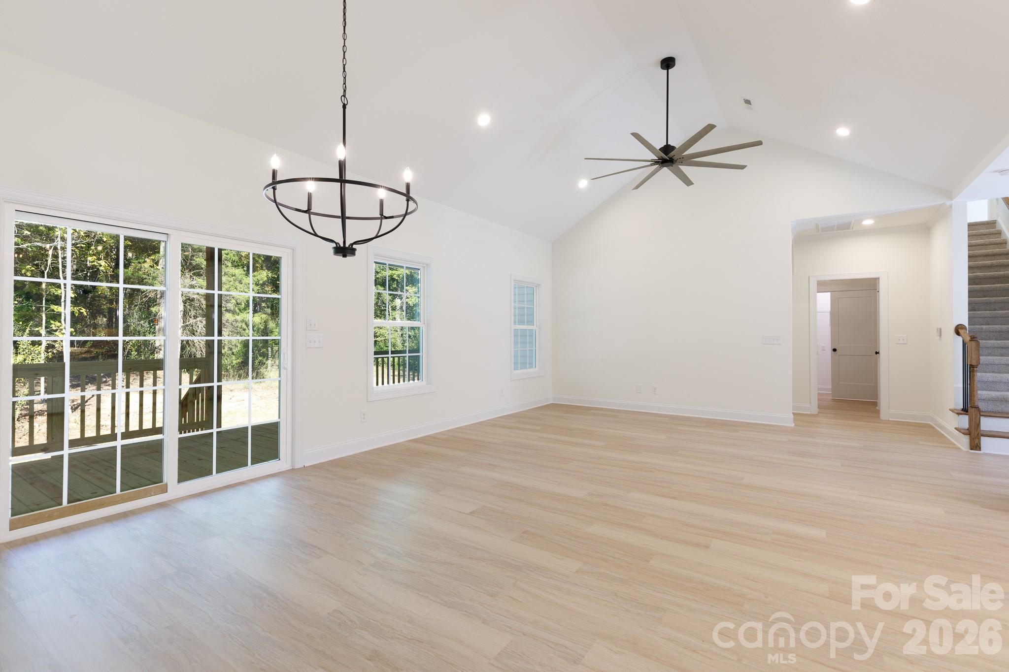 2030 Hunters Creek Lane Property Photo 13