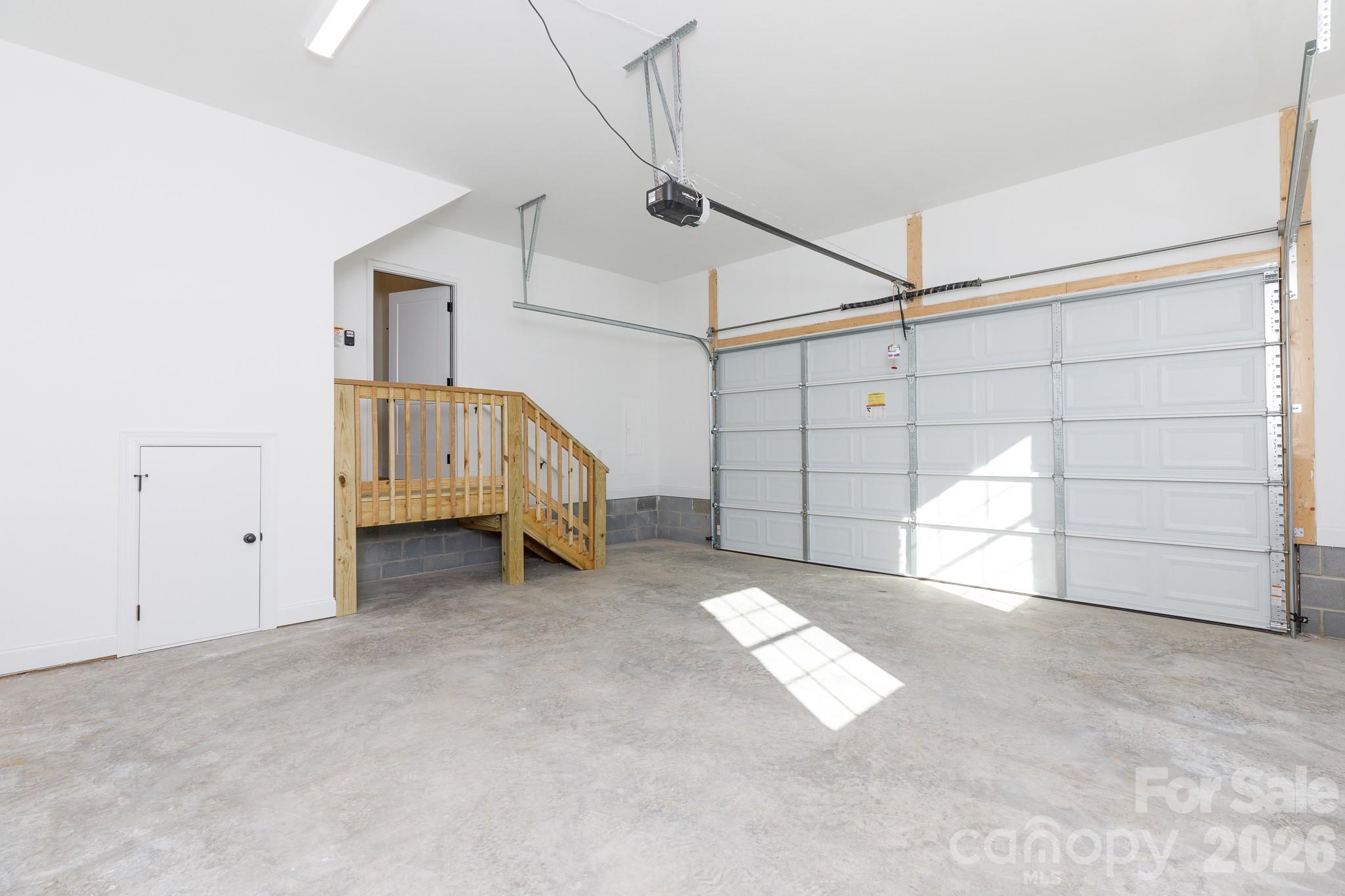 2030 Hunters Creek Lane Property Photo 24