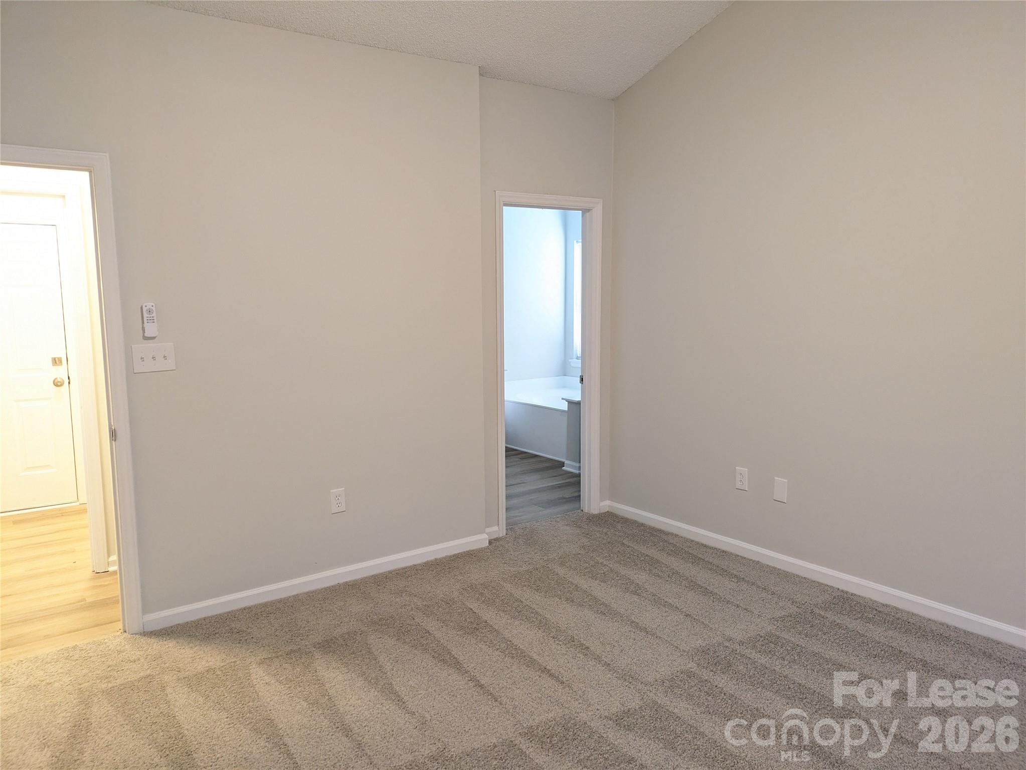 150 Ashford Hollow Lane Property Photo 9