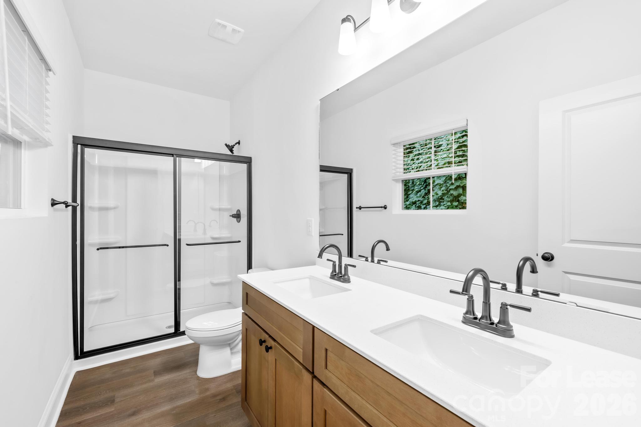 354 W Moore Avenue Property Photo 12