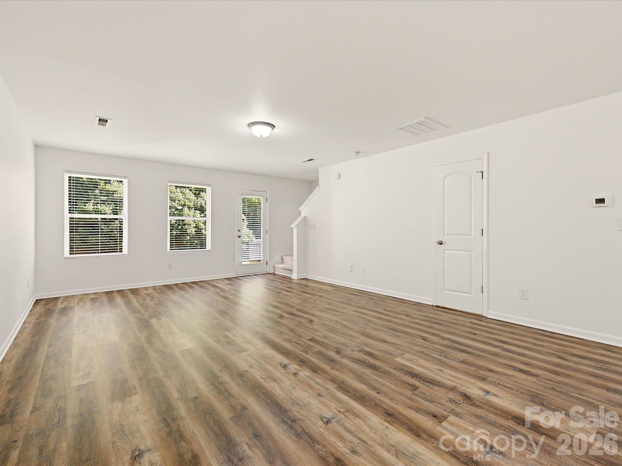 1470 Cypress Loop Property Photo 11