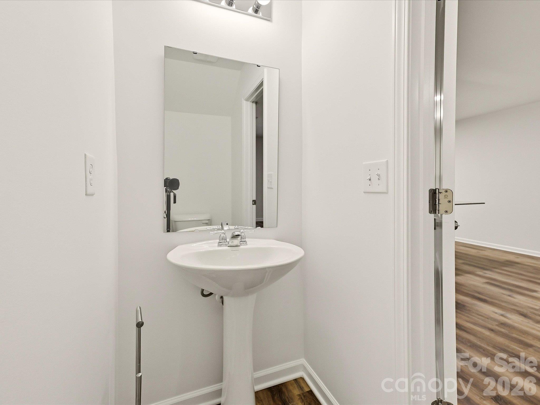 1470 Cypress Loop Property Photo 12