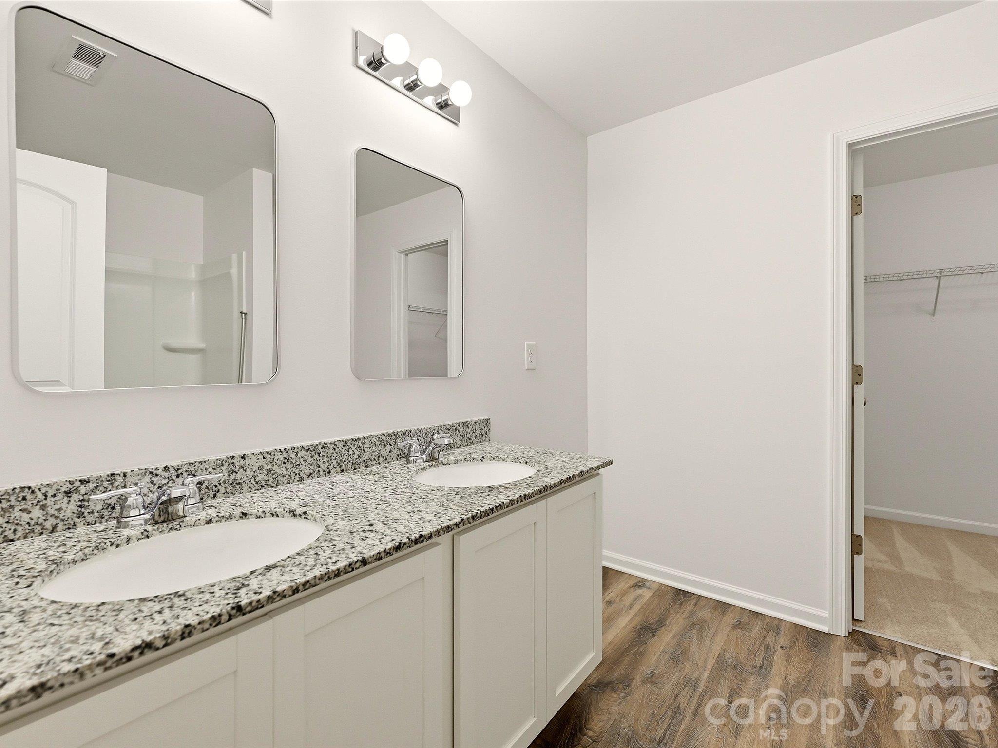 1470 Cypress Loop Property Photo 17