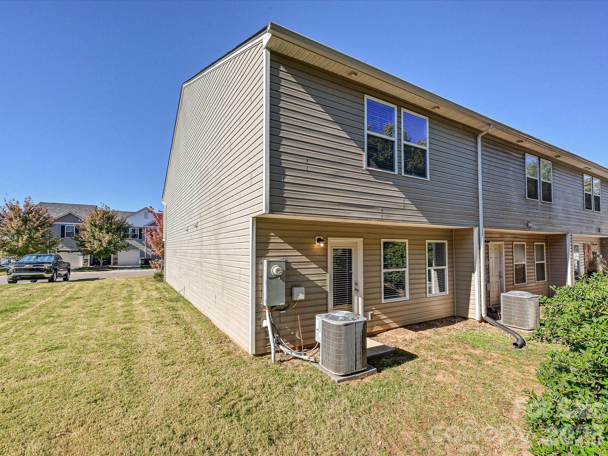 1470 Cypress Loop Property Photo 25