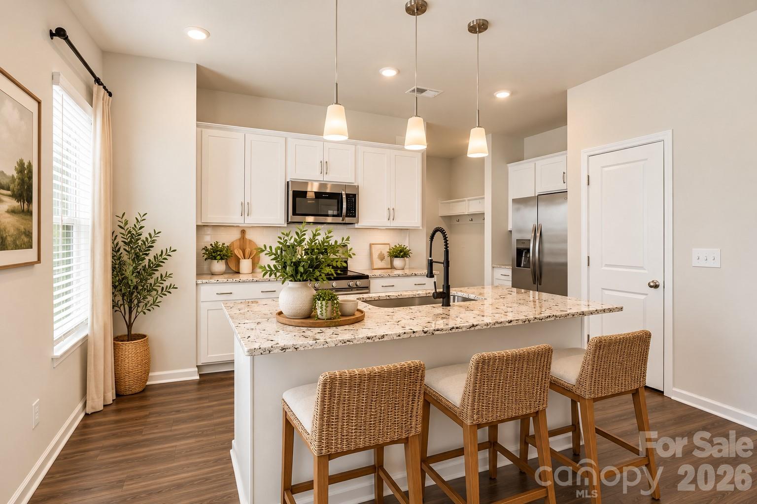 4714 Lakeview Road Property Photo 5