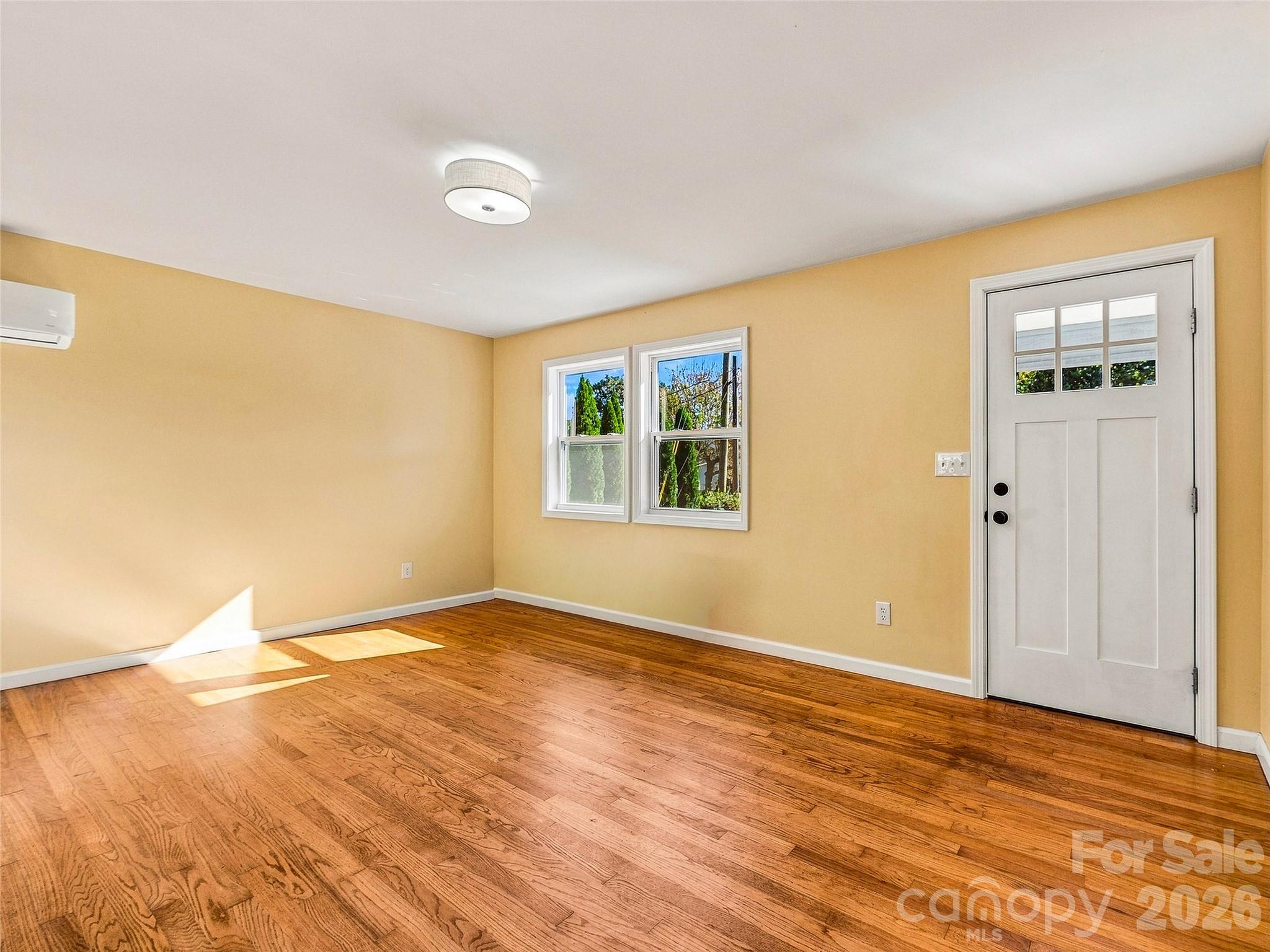 33 Phipps Street Property Photo 4