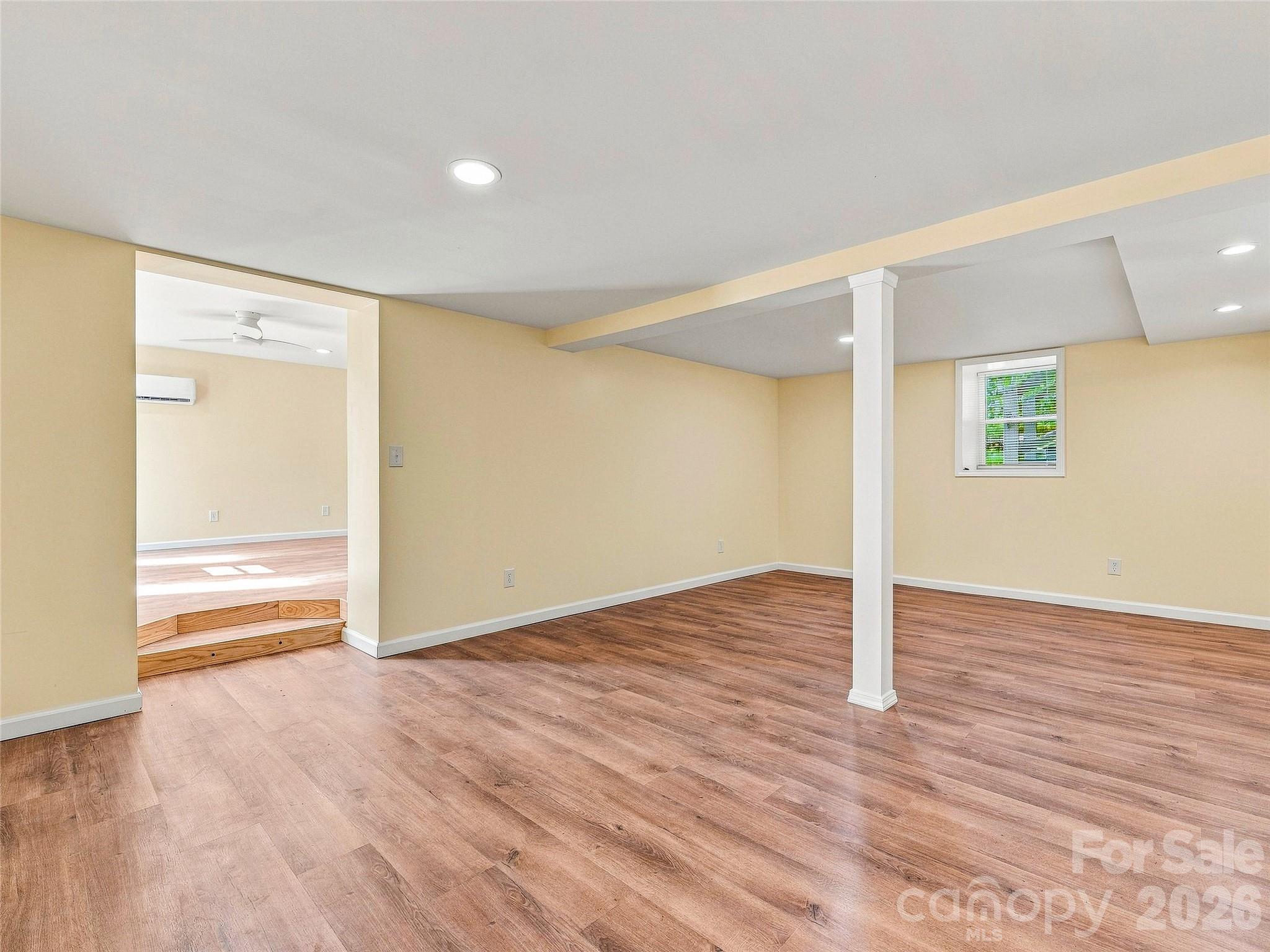 33 Phipps Street Property Photo 25