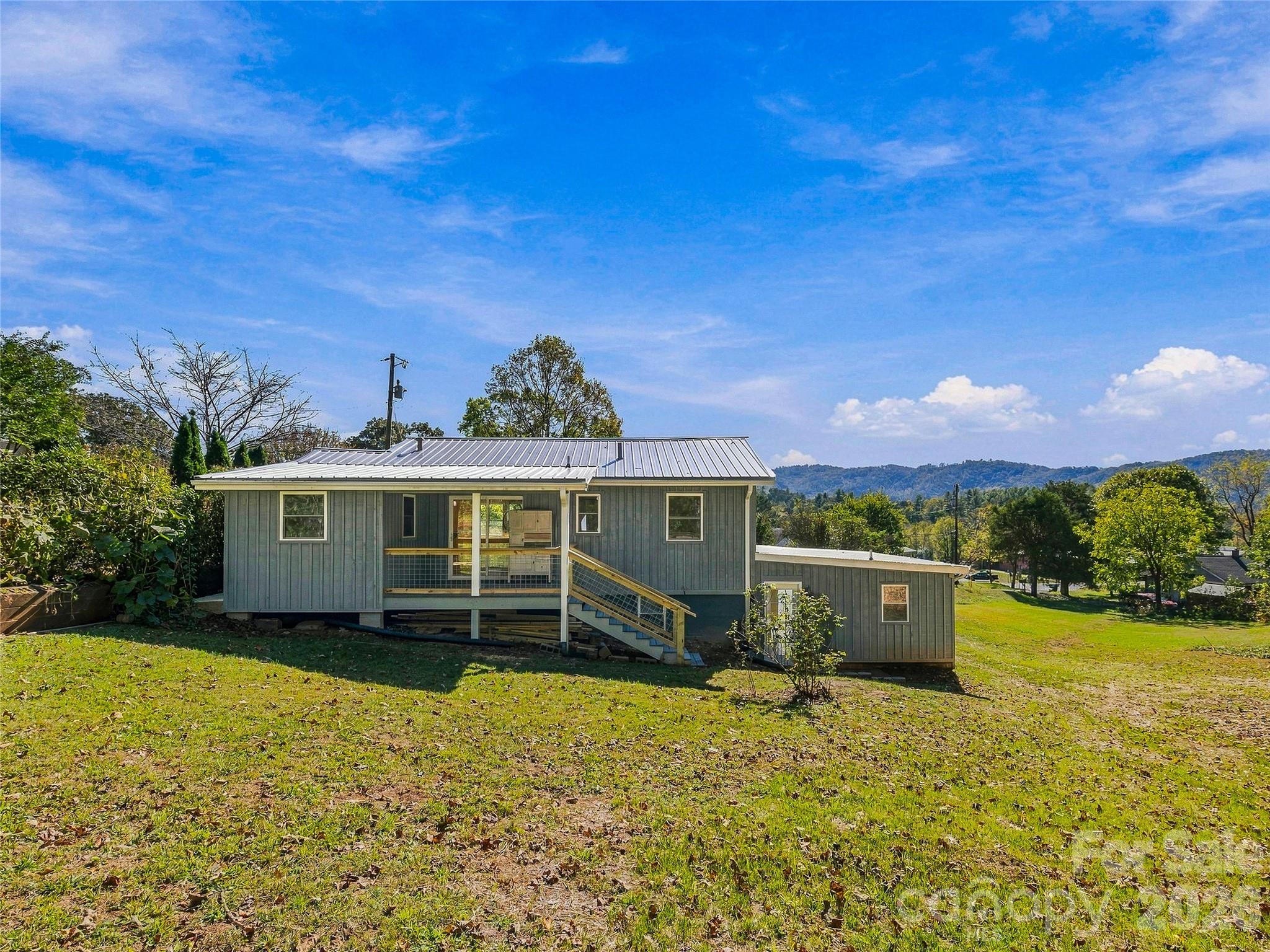 33 Phipps Street Property Photo 31