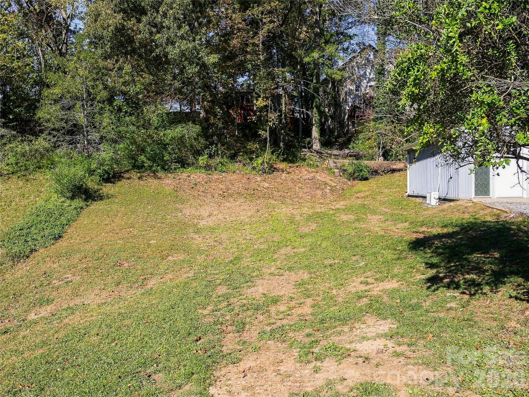 33 Phipps Street Property Photo 33