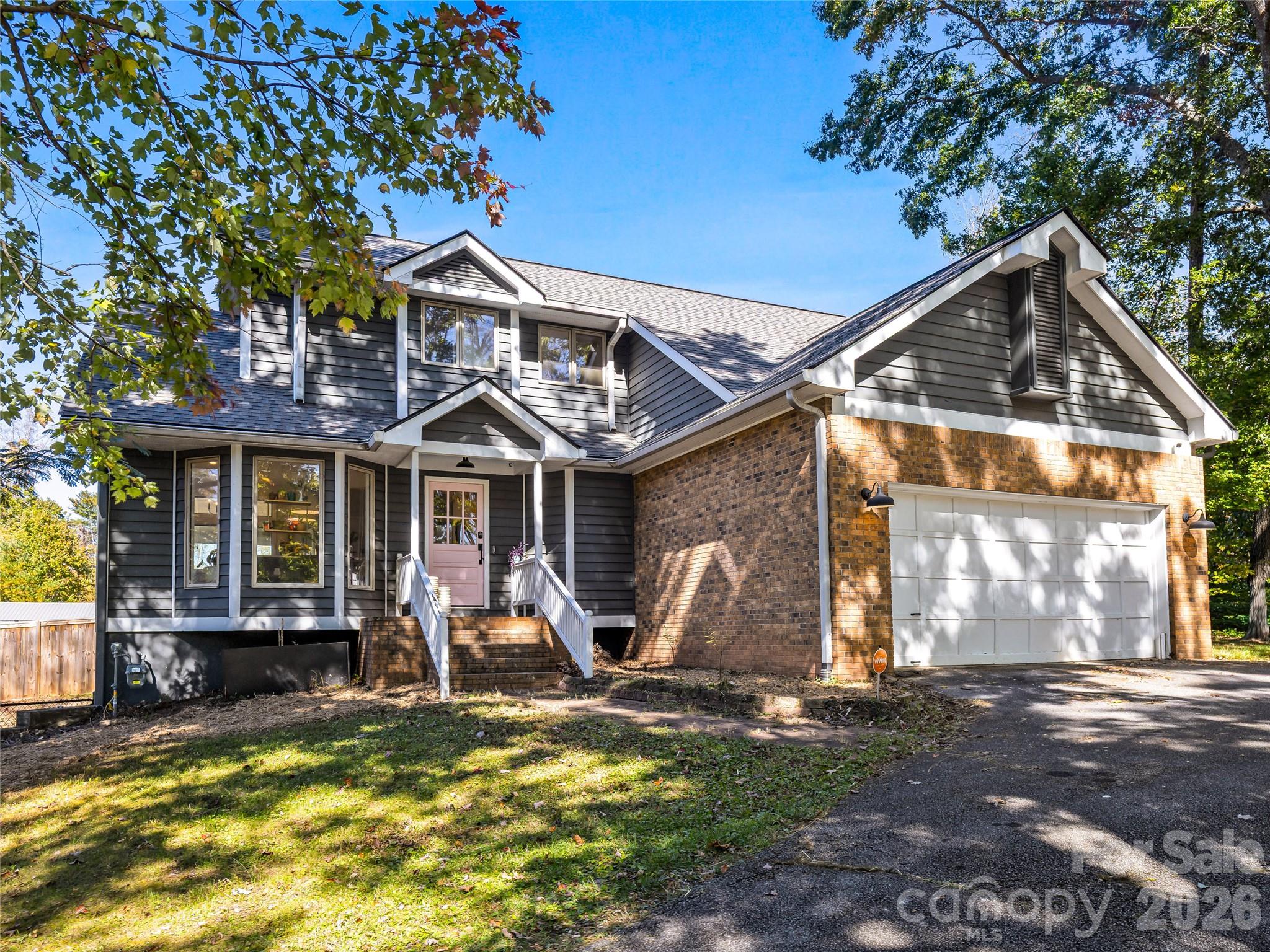 39 White Pine Drive Property Photo 1