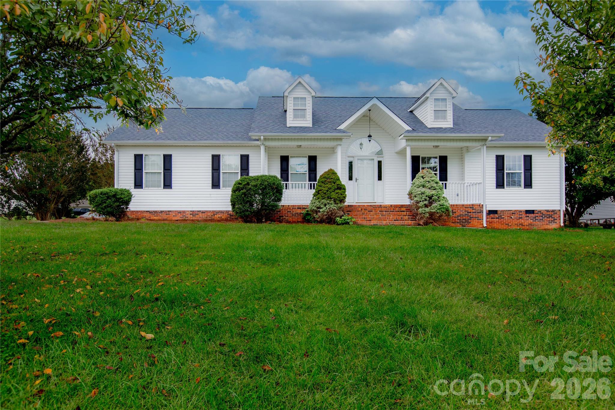 124 Pepperstone Place Property Photo 1