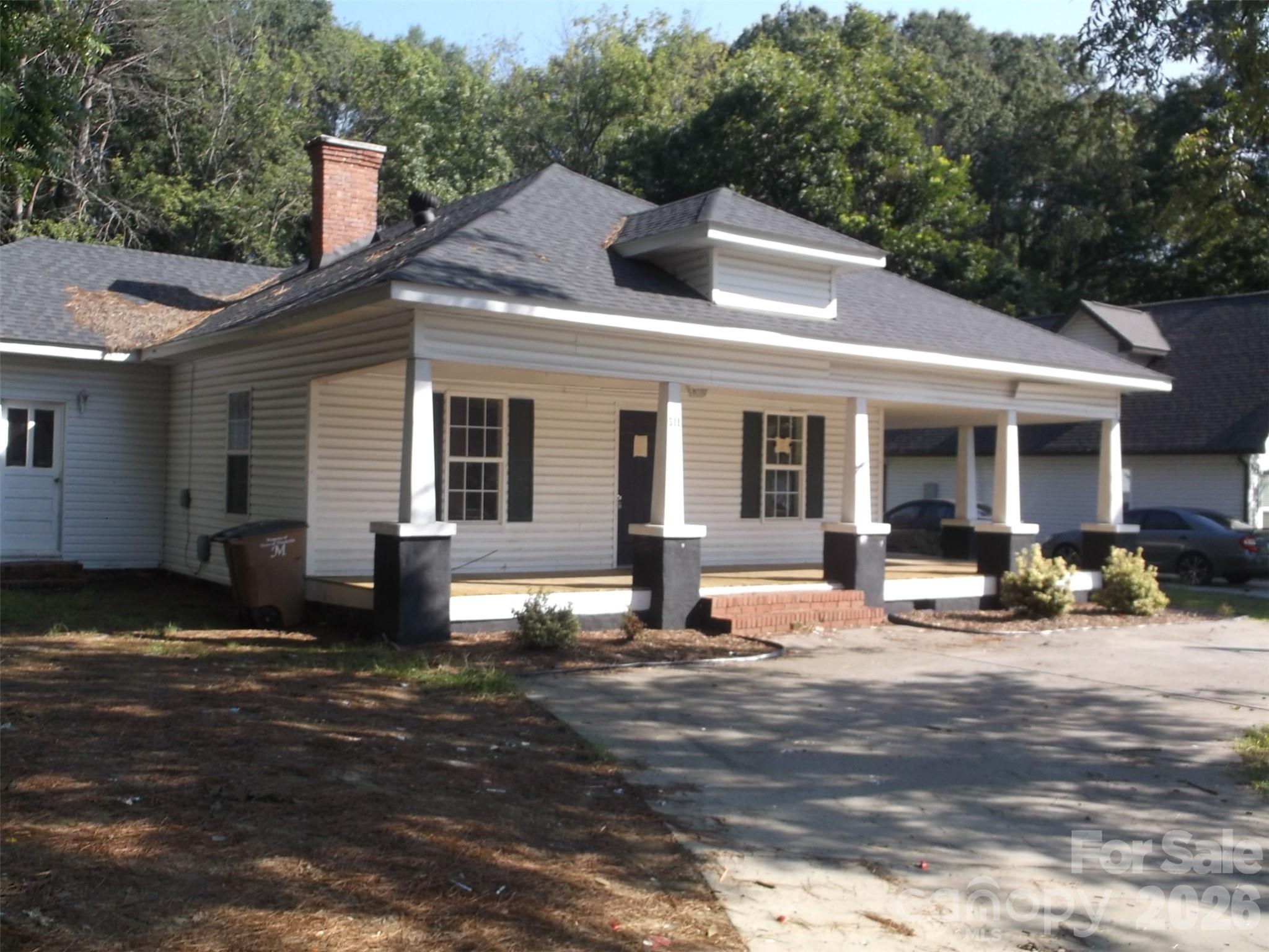 511 E Union Street Property Photo 1