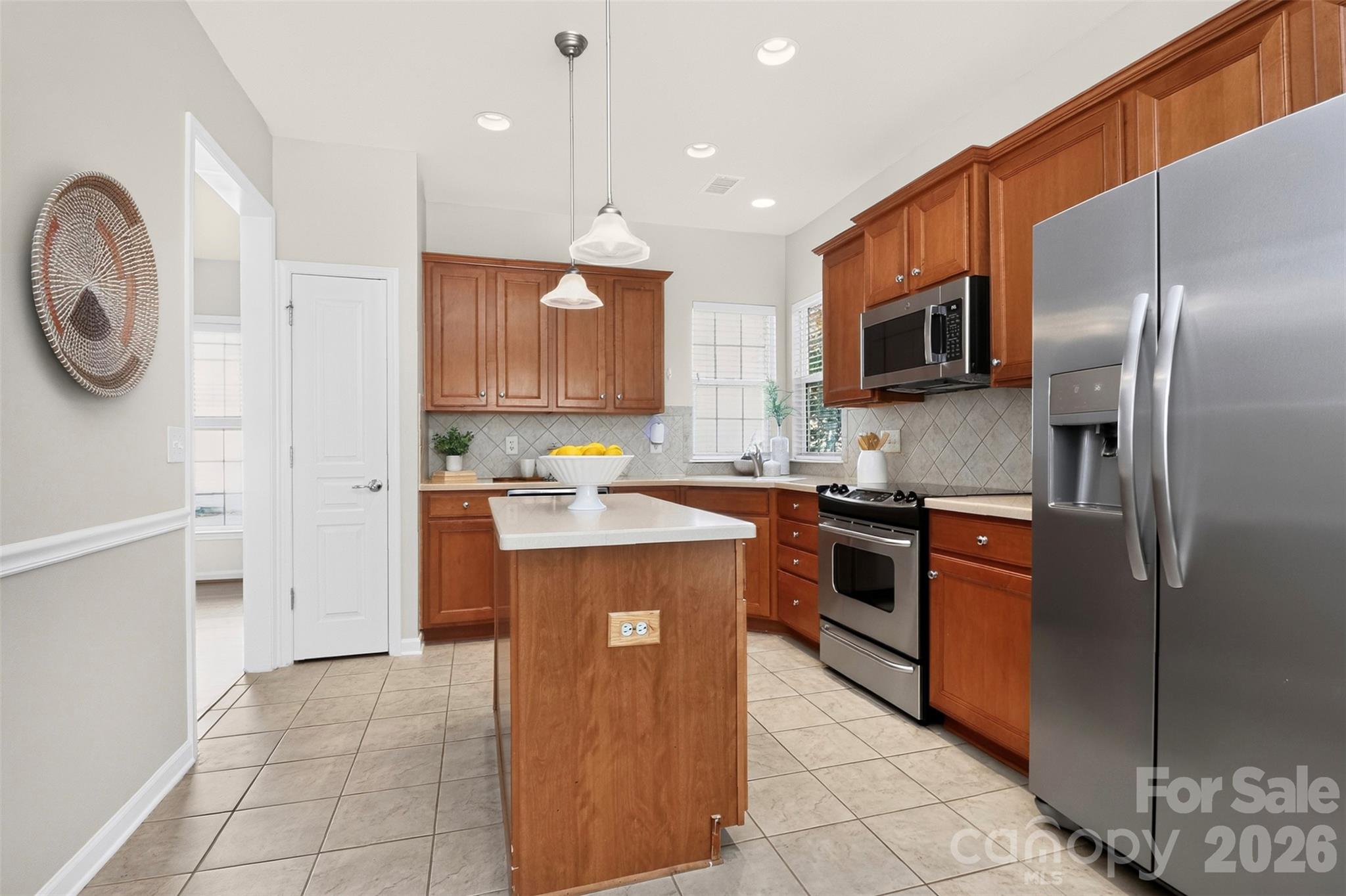18023 Owl Court Property Photo 5