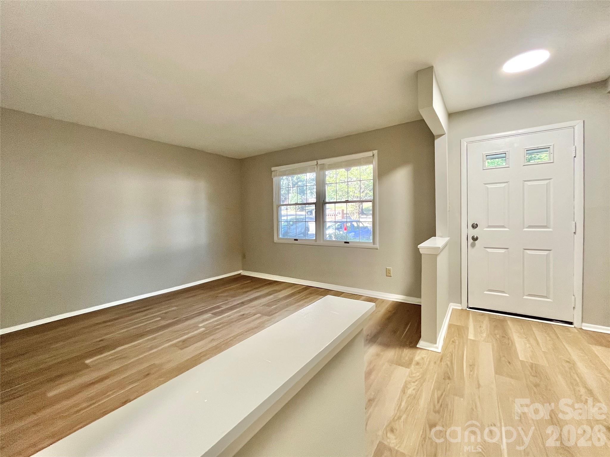 8234 Knights Bridge Road Property Photo 2