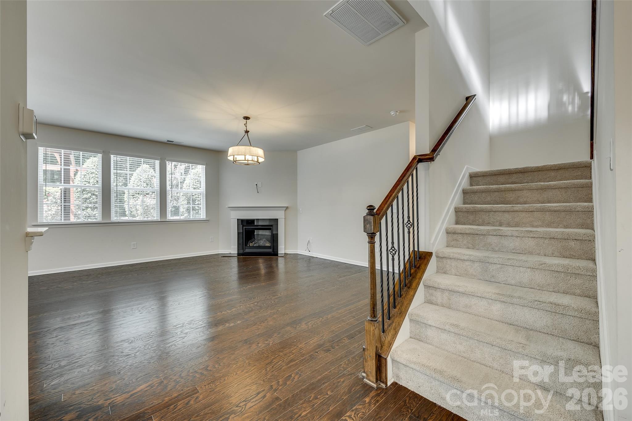 910 Ashton Oak Court Property Photo 24