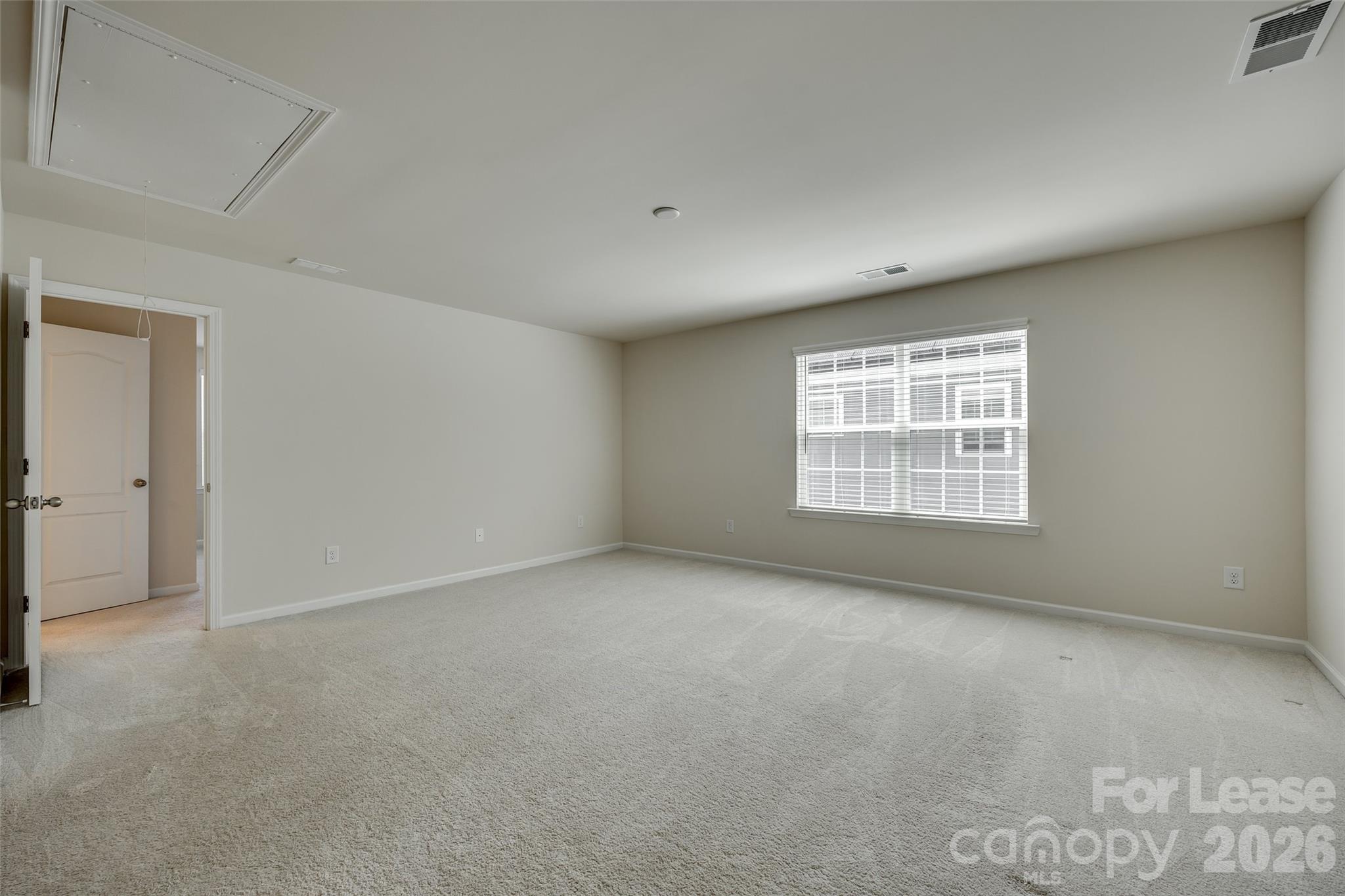 910 Ashton Oak Court Property Photo 26