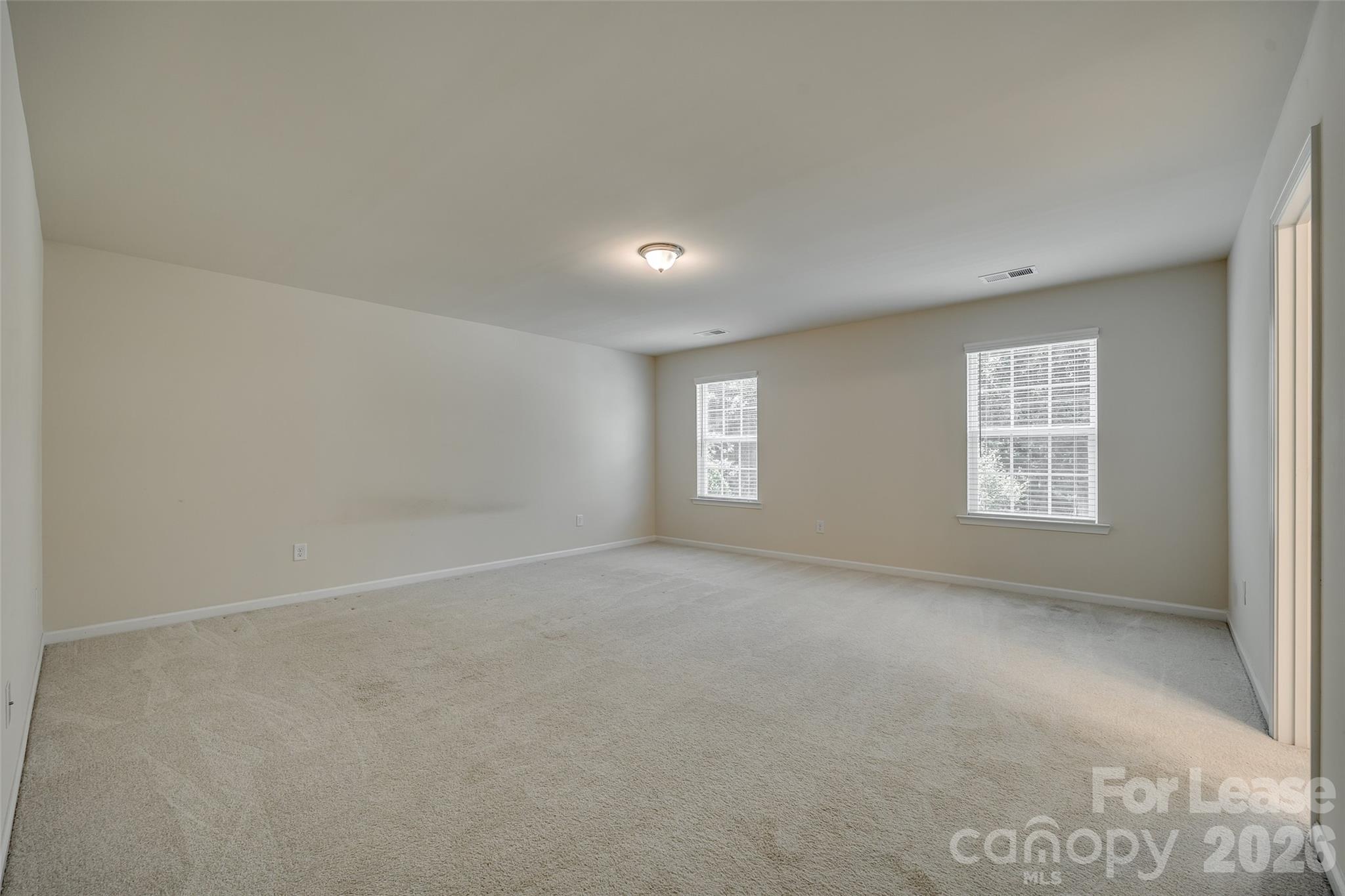 910 Ashton Oak Court Property Photo 28