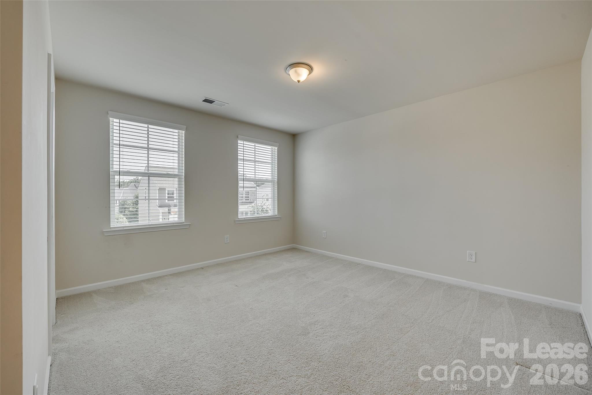 910 Ashton Oak Court Property Photo 35
