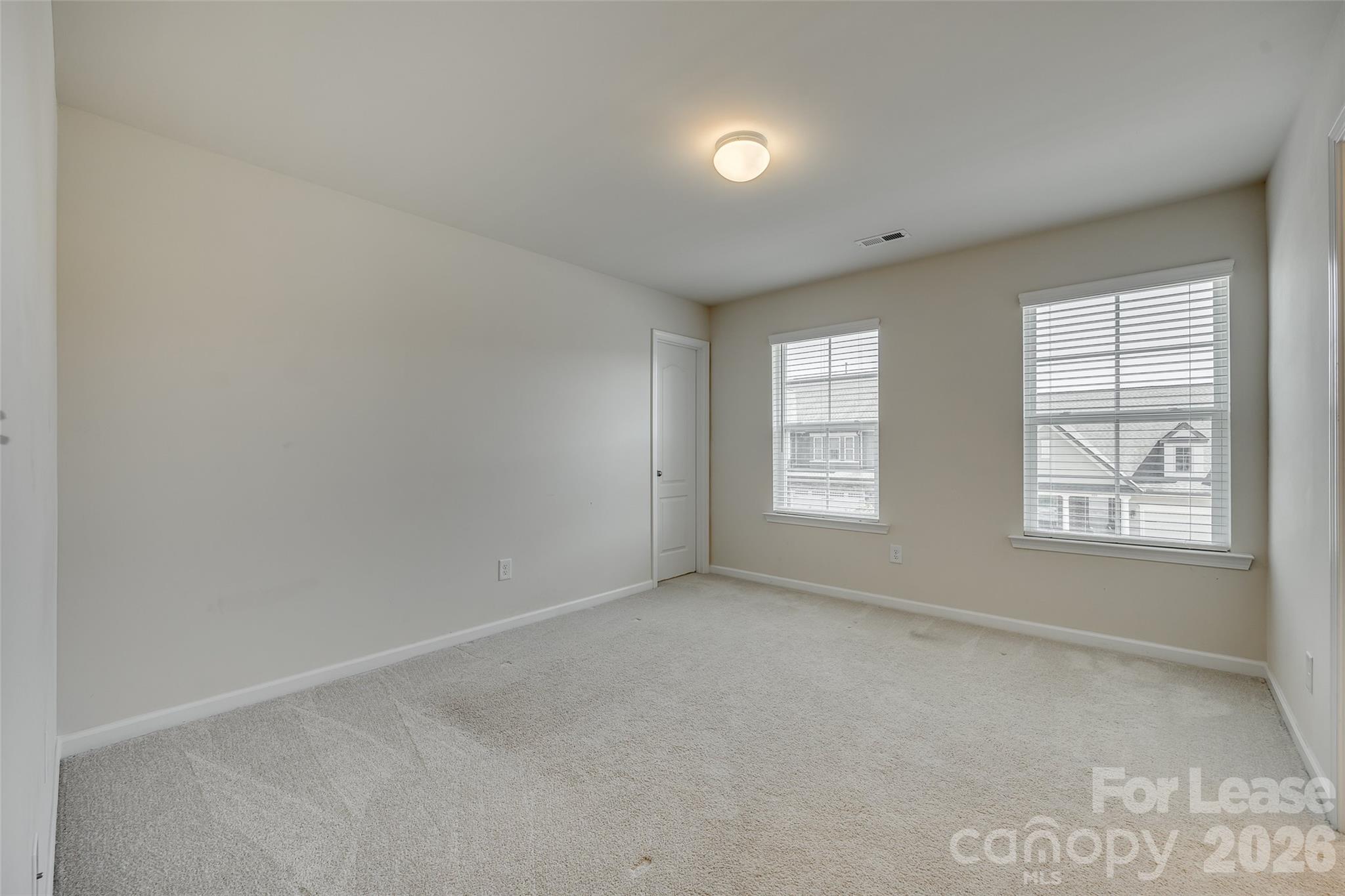 910 Ashton Oak Court Property Photo 39