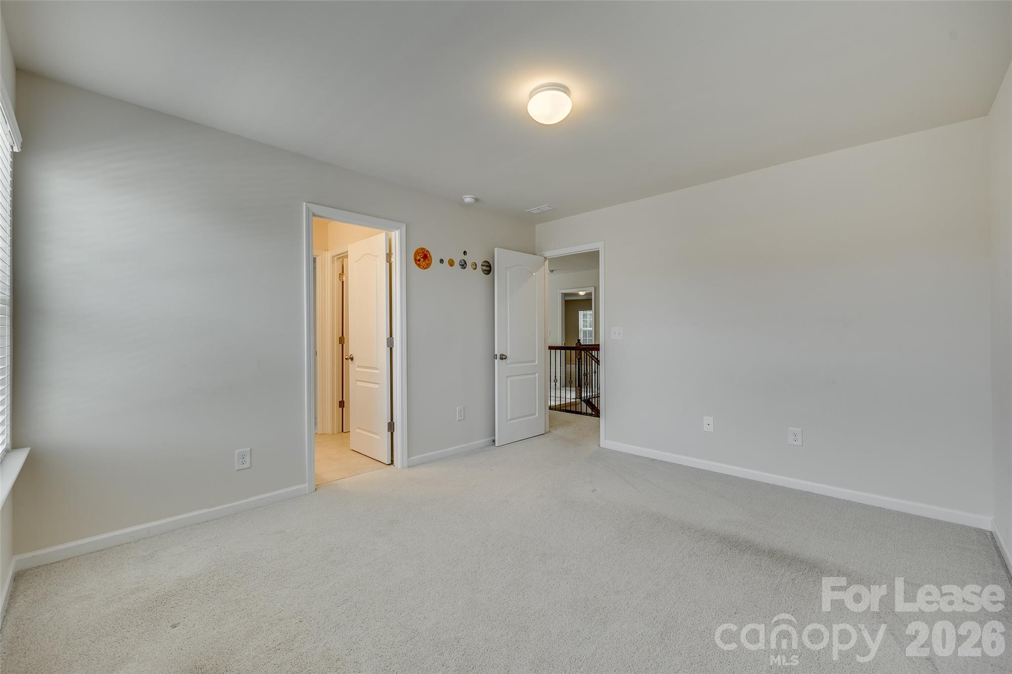 910 Ashton Oak Court Property Photo 40
