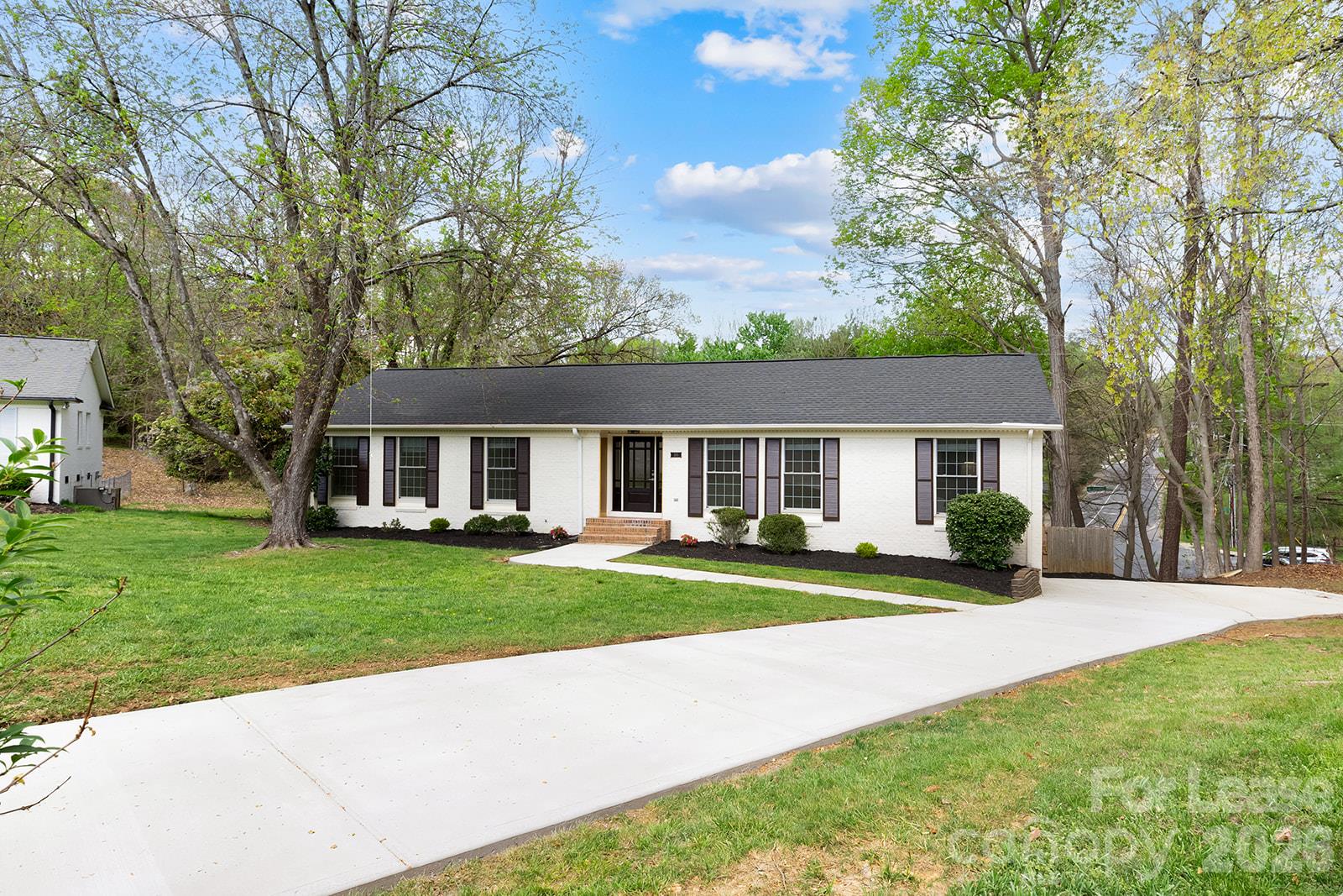 100 Chadmore Drive Property Photo 1