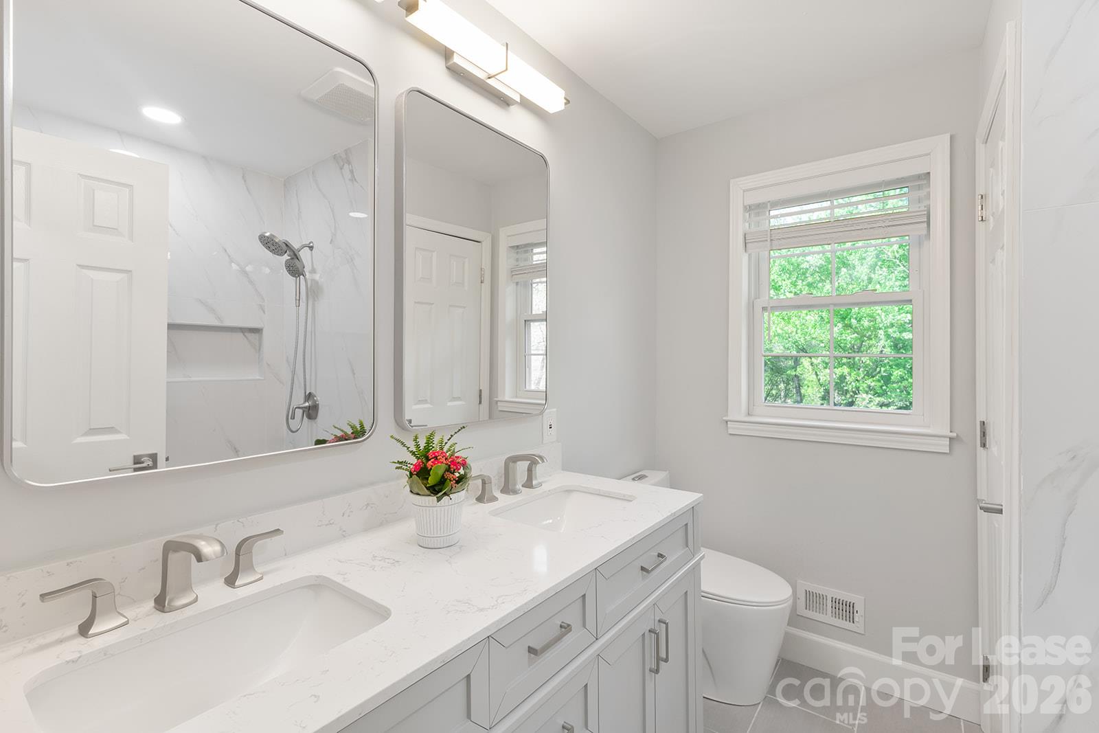 100 Chadmore Drive Property Photo 7