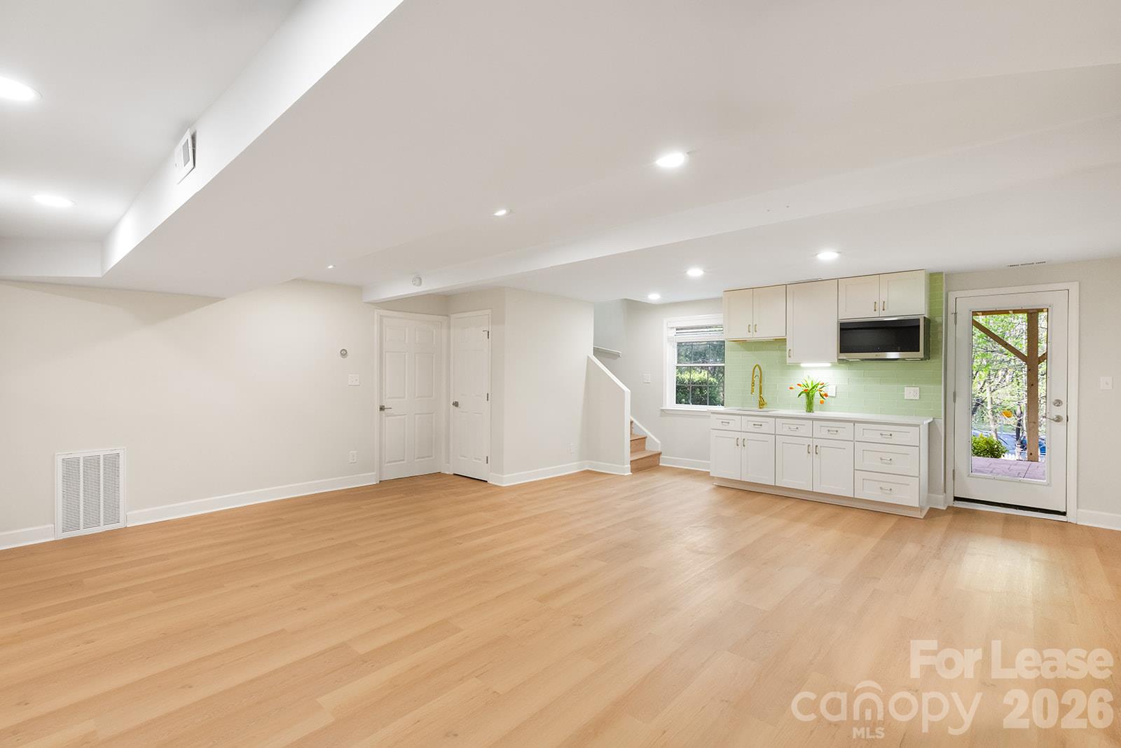 100 Chadmore Drive Property Photo 14