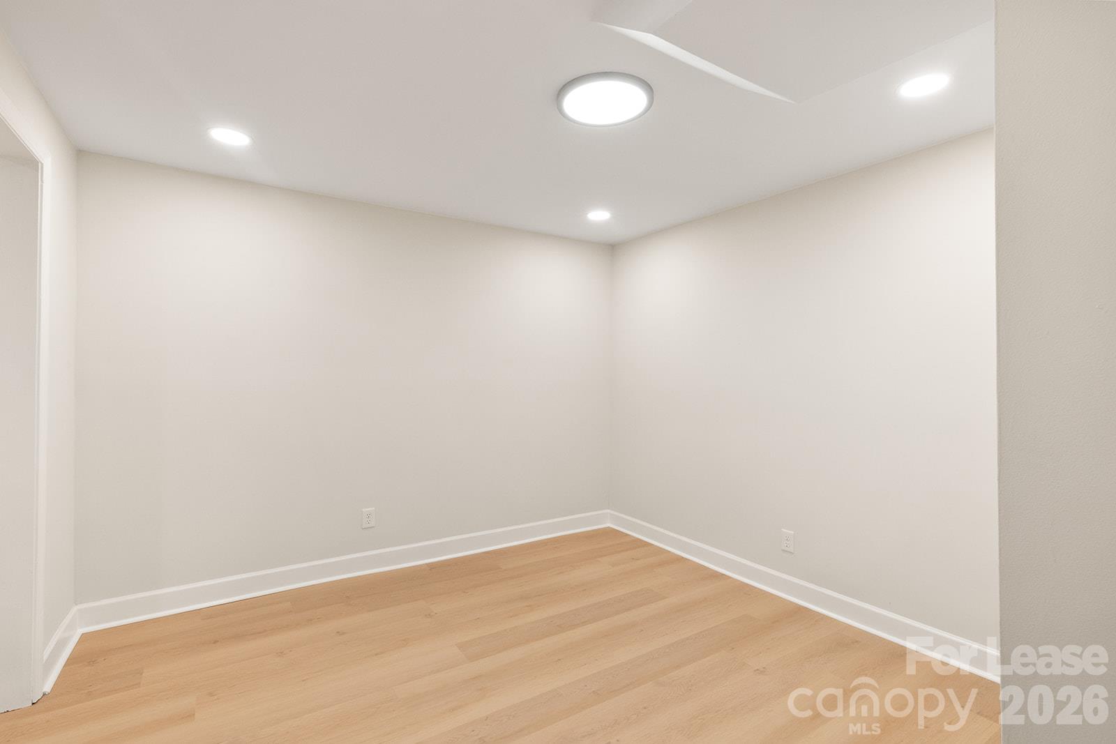 100 Chadmore Drive Property Photo 18