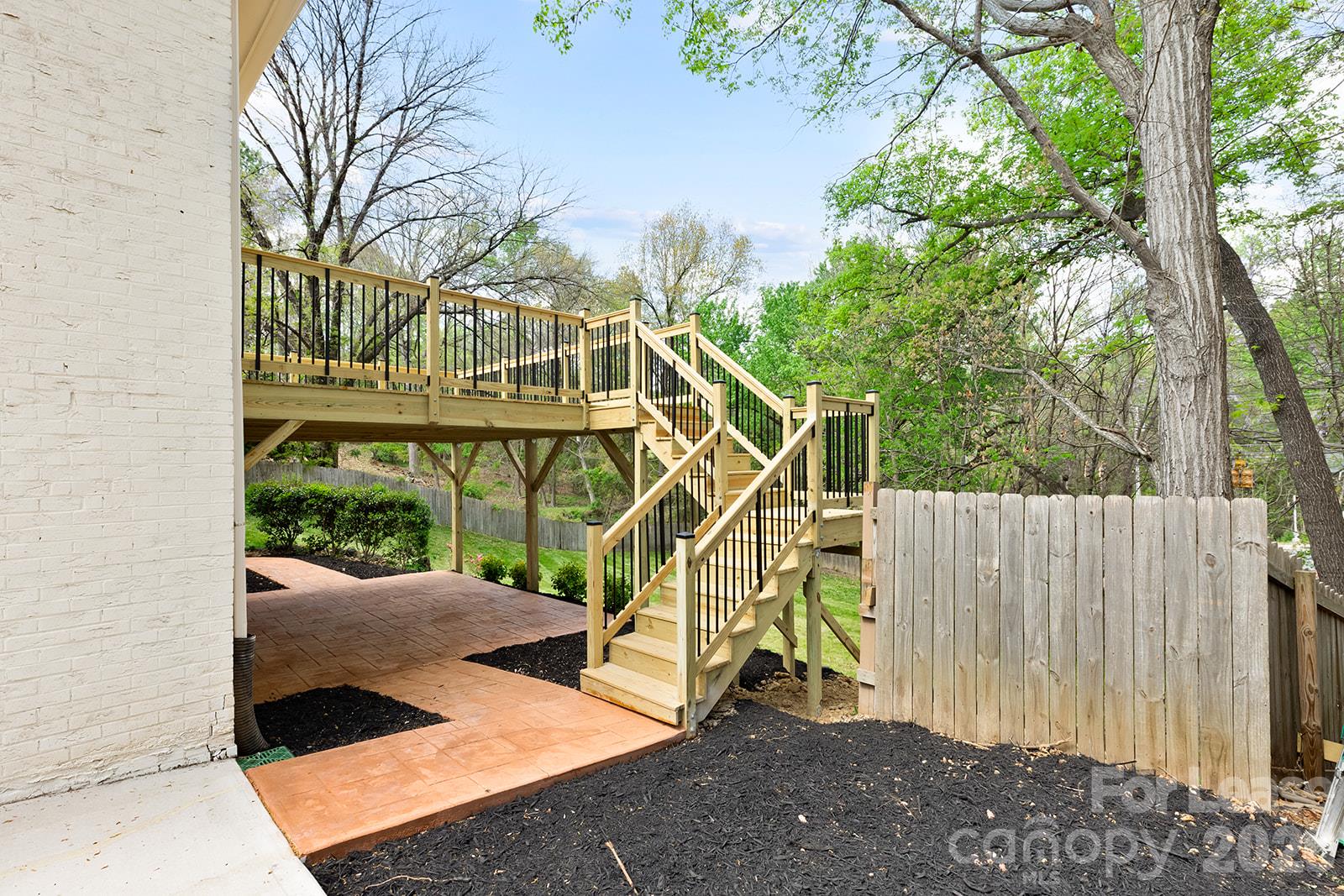 100 Chadmore Drive Property Photo 20